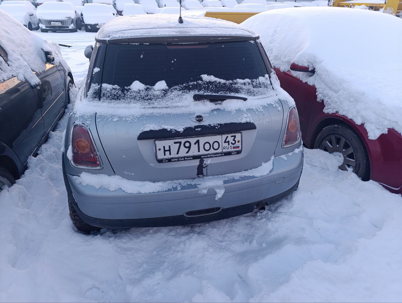 Легковой автомобиль марки MINI ONE, 2007 г.в., г/н Н791ОО43, VIN WMWME310X0TU07435.