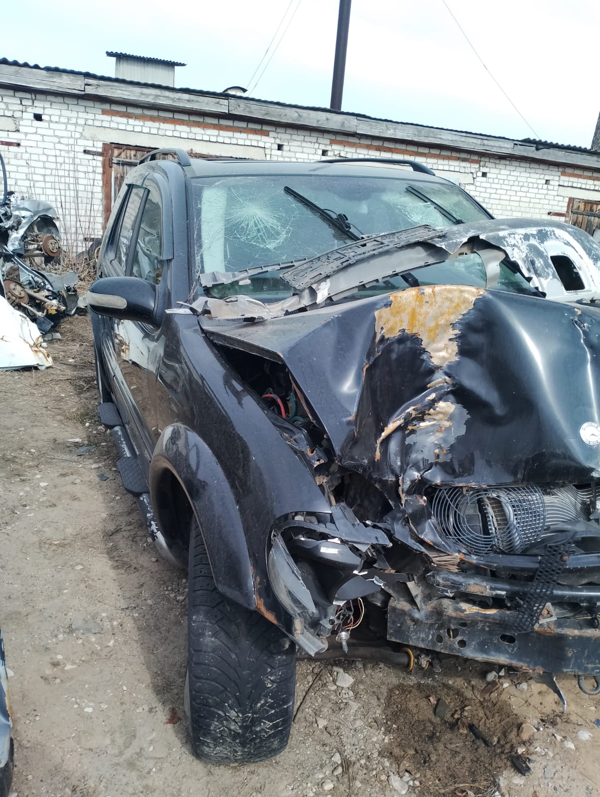 Автомобиль марки "МЕРСЕДЕС-бЕНЦ ML320", г.р.з. Е892ХВ/12rus, VIN 4JGAB54E73A374679