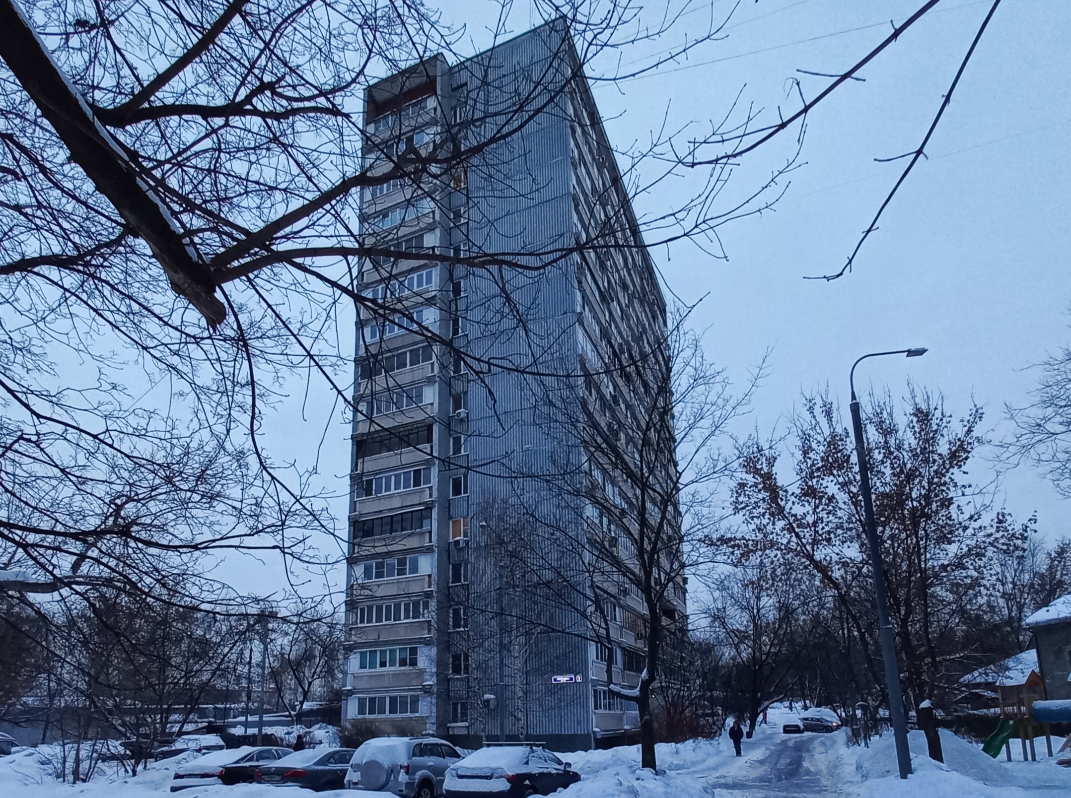 Продажа имущества, находящегося в собственности города Москвы: жилое помещение по адресу: г. Москва, ш. Загородное, д. 7 к. 4, кв. 5 общей площадью 49,7 кв. м. (Этаж № 1), кадастровый номер: 77:05:0001015:3038