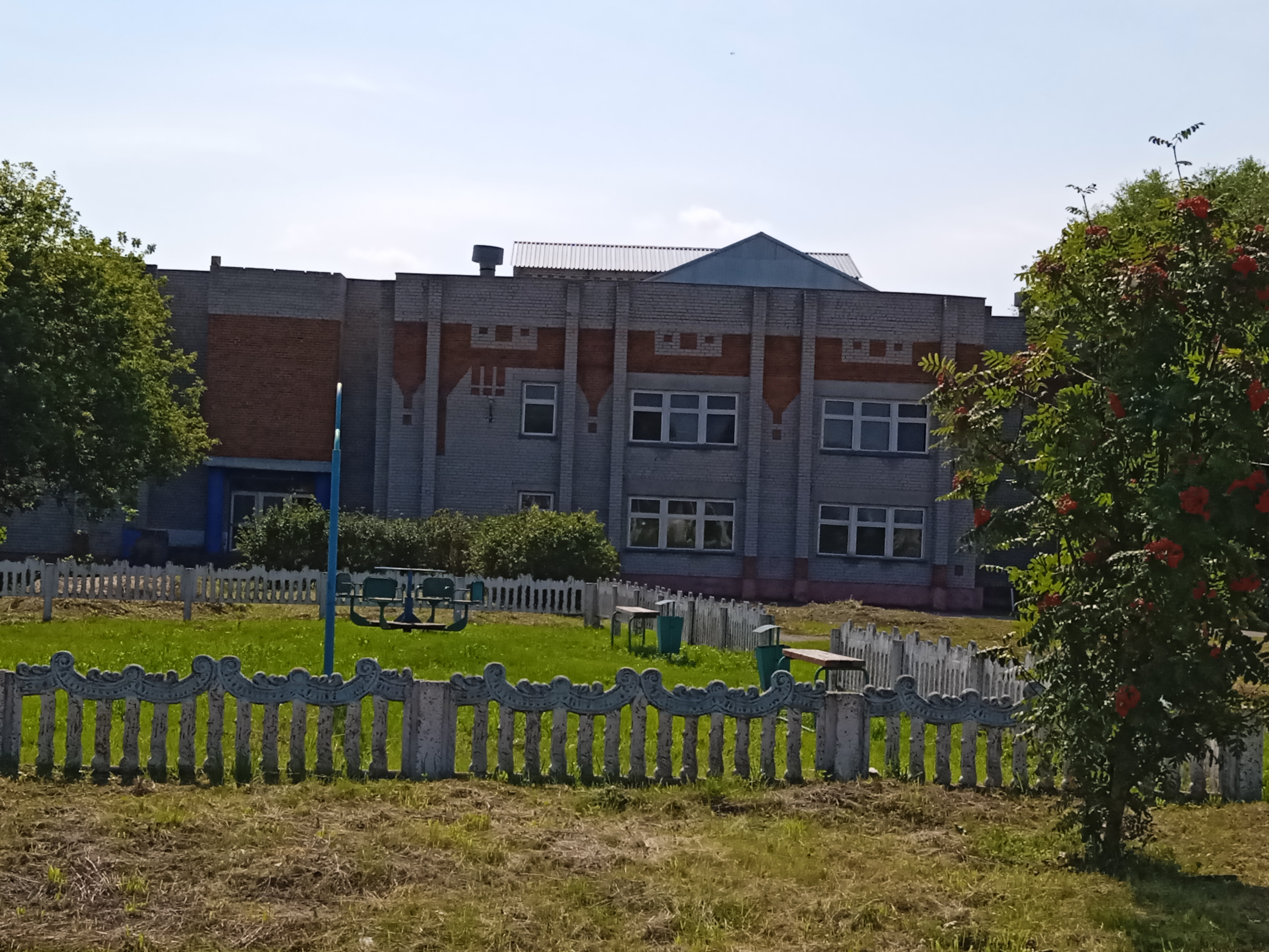 Помещение №1 (здание ДК), КН 48:06:1020115:30, площадью 2358 кв. м, 1990 года постройки, местоположение: Липецкая область, Долгоруковский округ, с. Большая Боевка, ул.Советская, д.12