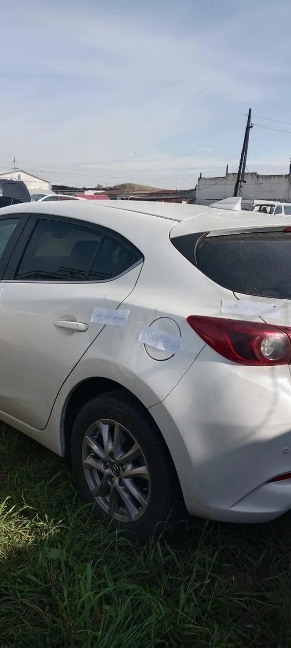 Легковой автомобиль Mazda Axela, 2016 г.в., г/н В741ХО124, VIN BM5FS-403874, № кузова BM5FS-403874, цвет белый. Идентификационные номера не сверялись, рабочее состояние не проверялось, автомобиль закрыт, ключи и документы отсутствуют. Должник Рыбачко С.Г. Обременения: Залог, запреты судебного пристава исполнителя на рег. действия. Начальная цена продажи 1062000,00 руб. Задаток 160000,00 руб. (пор. 1815)