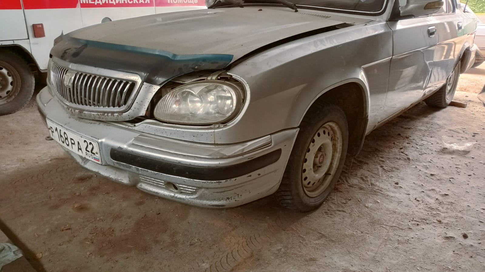 Автомобиль легковой ГАЗ-31105