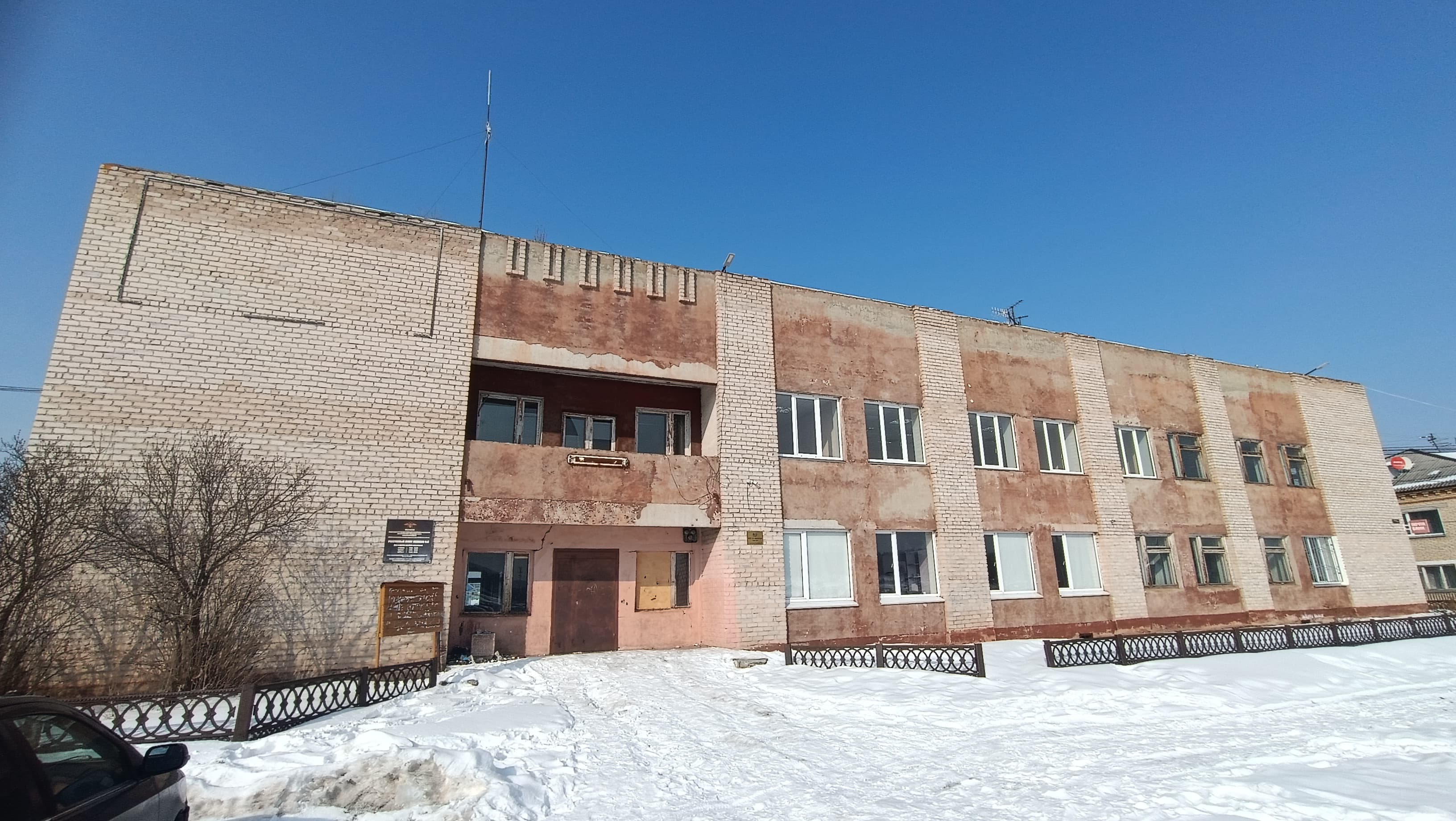 Помещение 14, назначение: нежилое, площадь: 35,4 кв. метра, этаж: № 1, кадастровый номер: 74:25:0100202:453, расположенное по адресу: Российская Федерация, Челябинская область, г. Златоуст, п. Центральный, ул. Ленина, д. 34, пом. 5