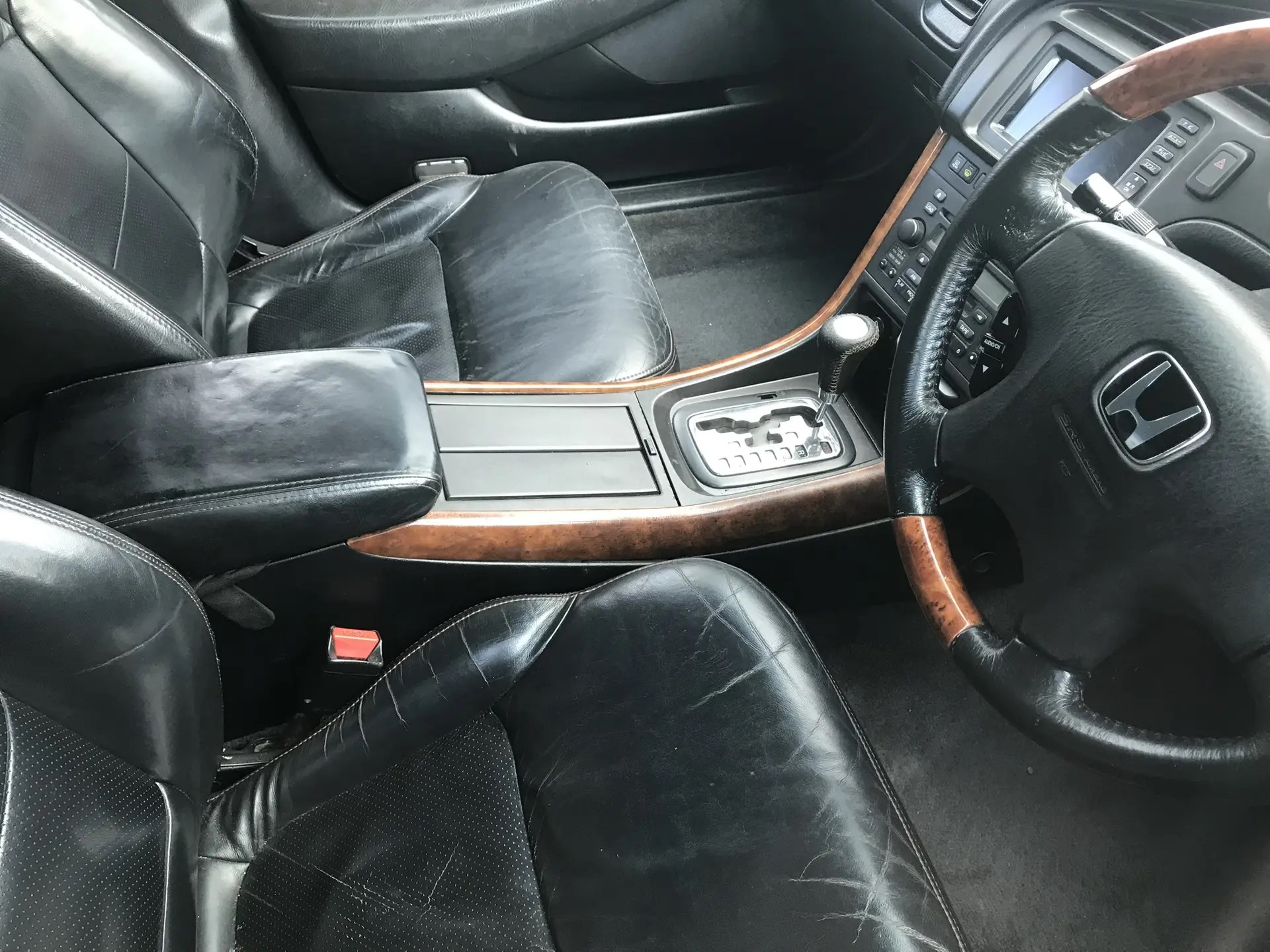 Реализация по прямому назначению: 1.Автомобиль HONDA SABER» ,г/н К625УО 154 № кузова UA51401087 (ключи в наличии, документы отсутствуют.) 2. Автомобиль марки "Хонда SMX" г/н К553КВ 54 (ключи, документы отсутствуют, нет сведений о техническом состоянии)