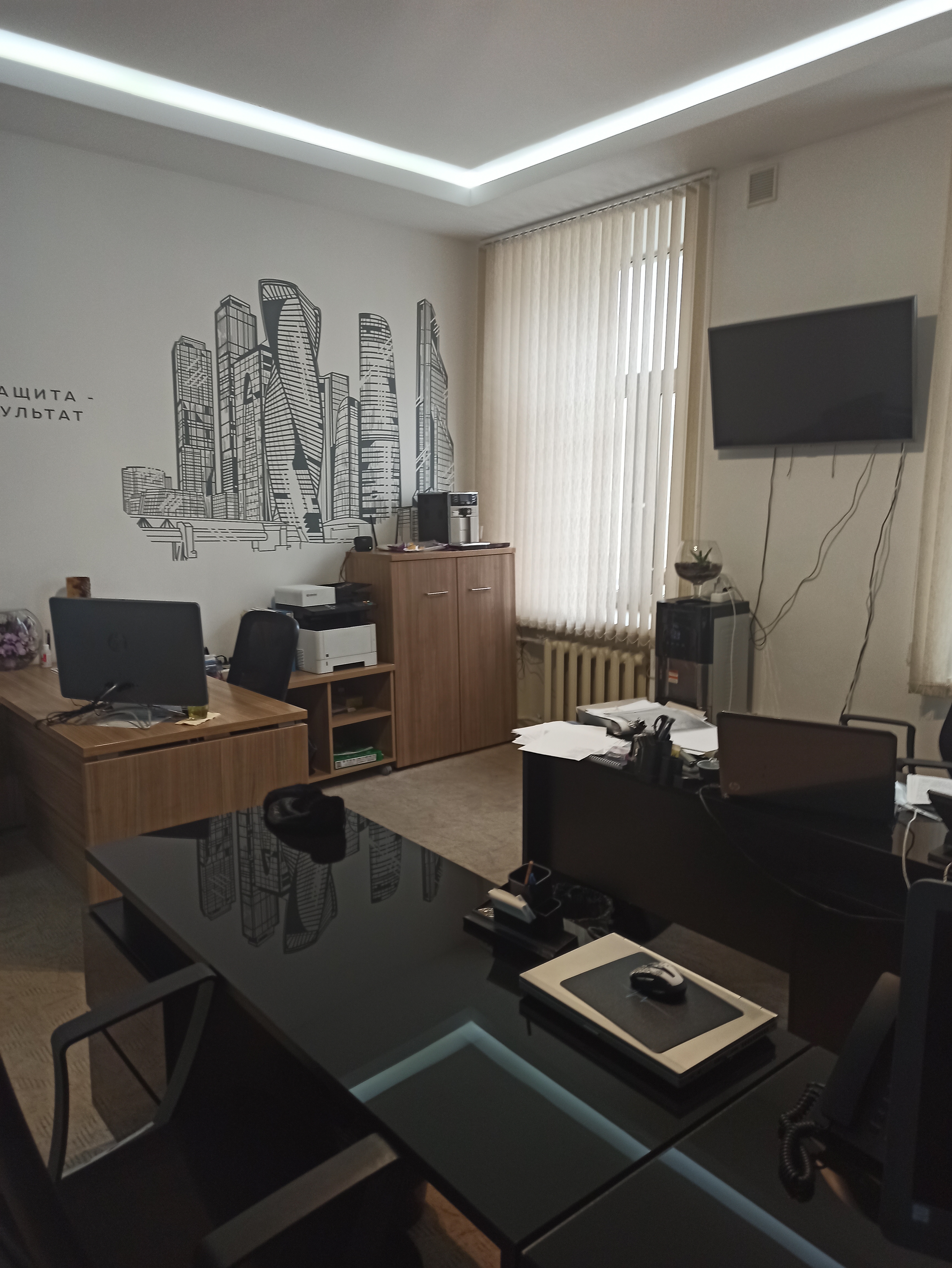 право заключения договоров аренды нежилых помещений, которые являются федеральным имуществом, закрепленным за Федеральным государственным унитарным предприятием «Президент-Сервис» Управления делами Президента Российской Федерации на праве хозяйственного ведения