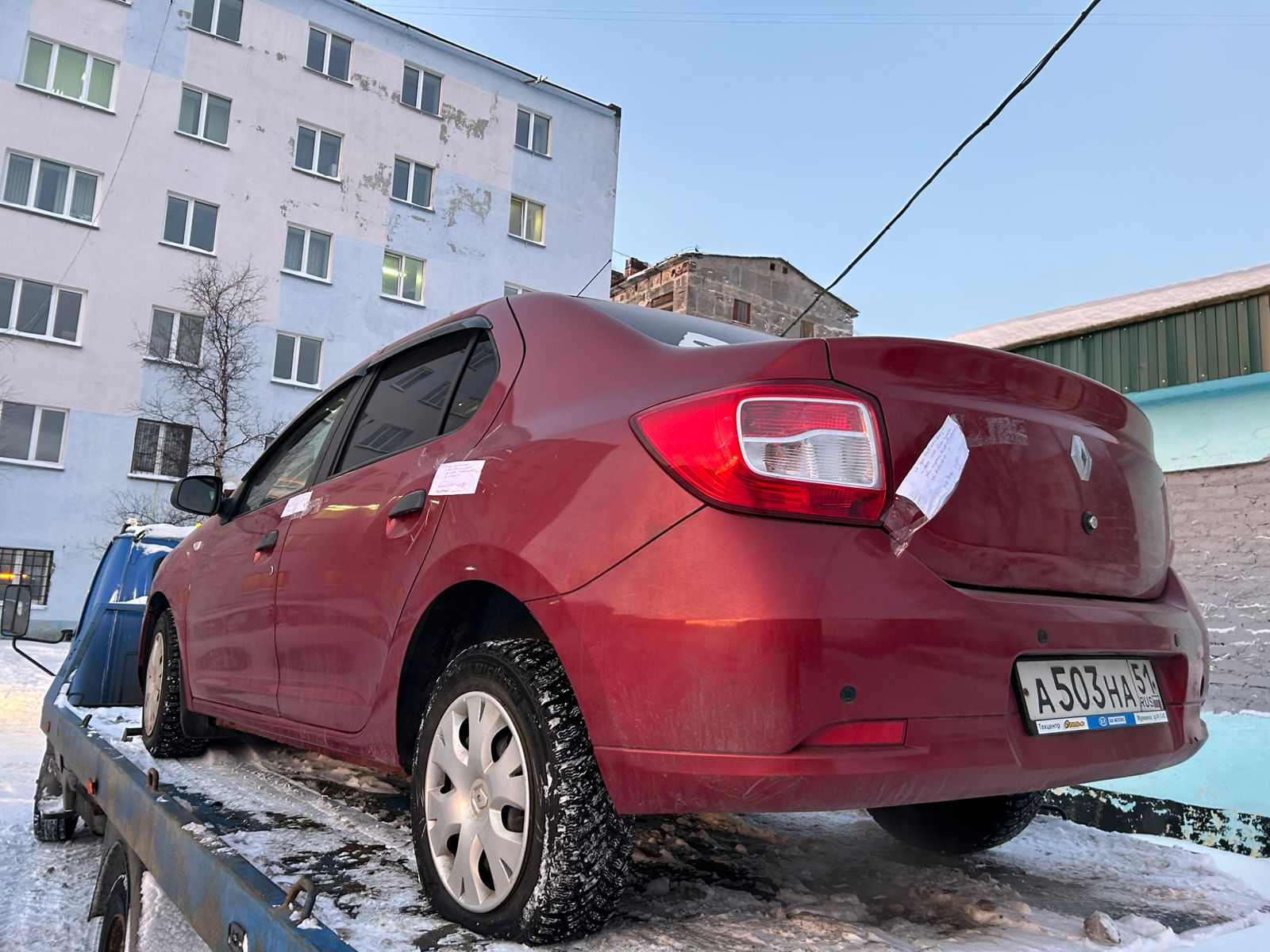 Автомобиль марки "Рено Логан" («RENAULT LOGAN»), государственный регистрационный знак А503НА51, красного цвета, 2018 года выпуска. VIN: X7L4SRMA462078864.