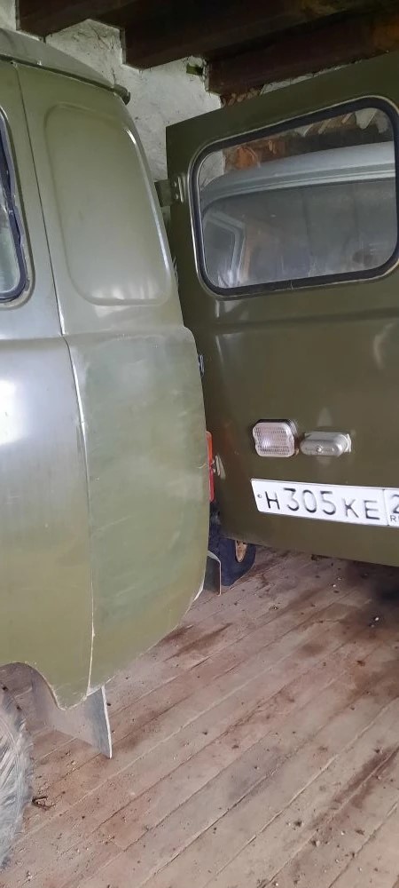 Автомобиль УАЗ-22069 государственный номер Н305 КЕ,0 2004 года выпуска