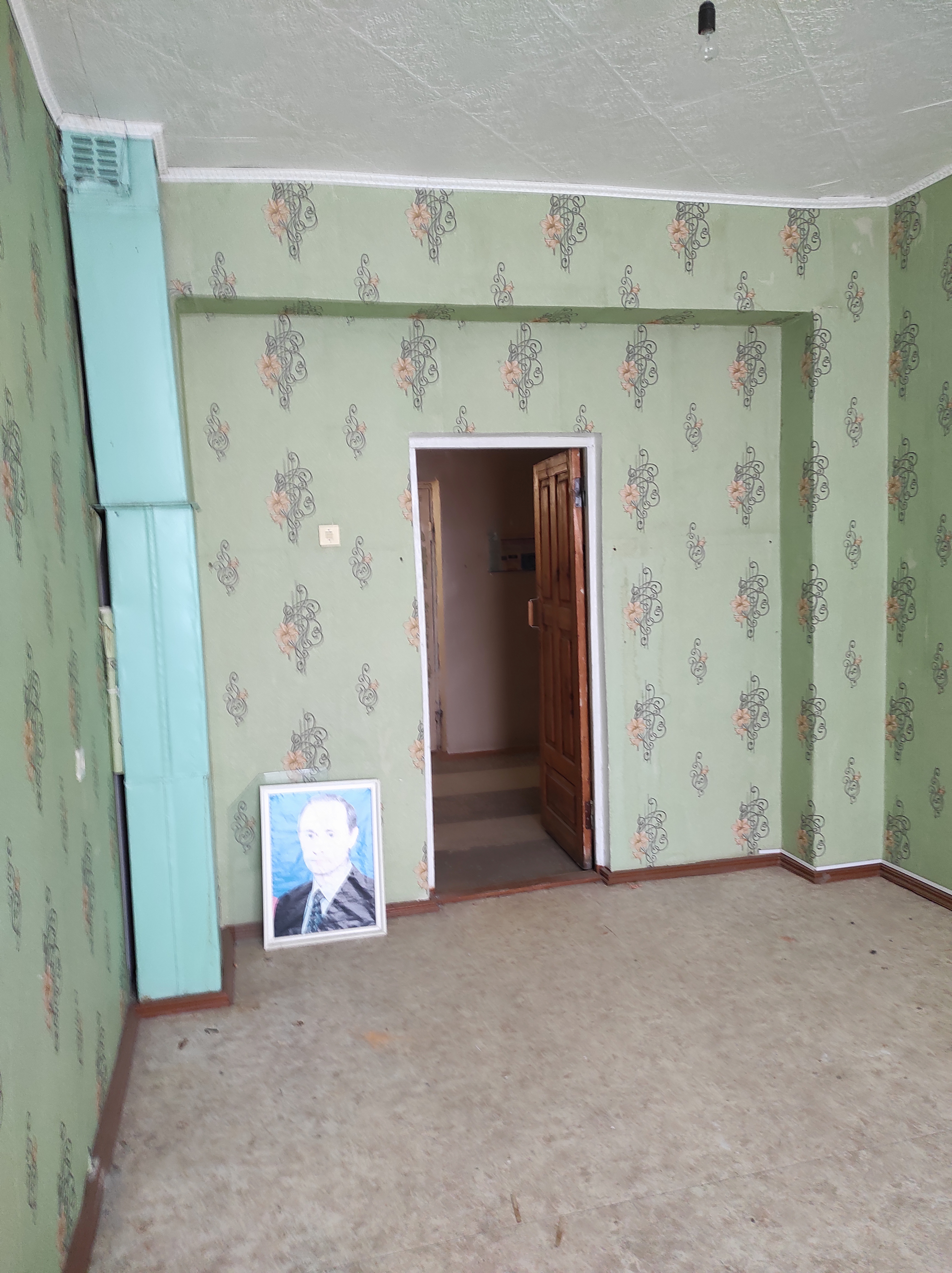 Нежилое помещение 16П, расположенное по адресу: г. Омск, мкр. Загородный, д. 3Б