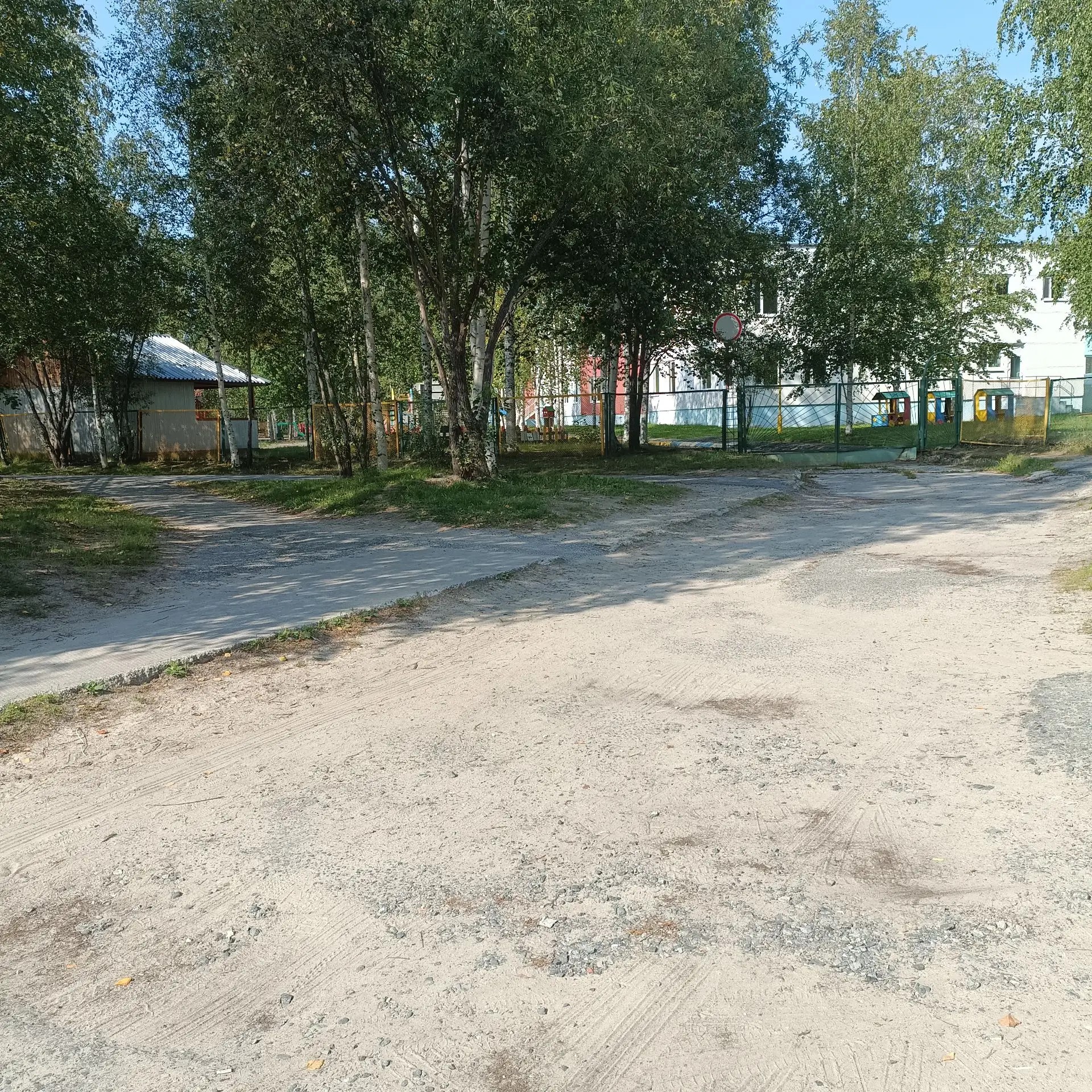 Место для размещения нестационарного торгового объекта (торговой палатки).