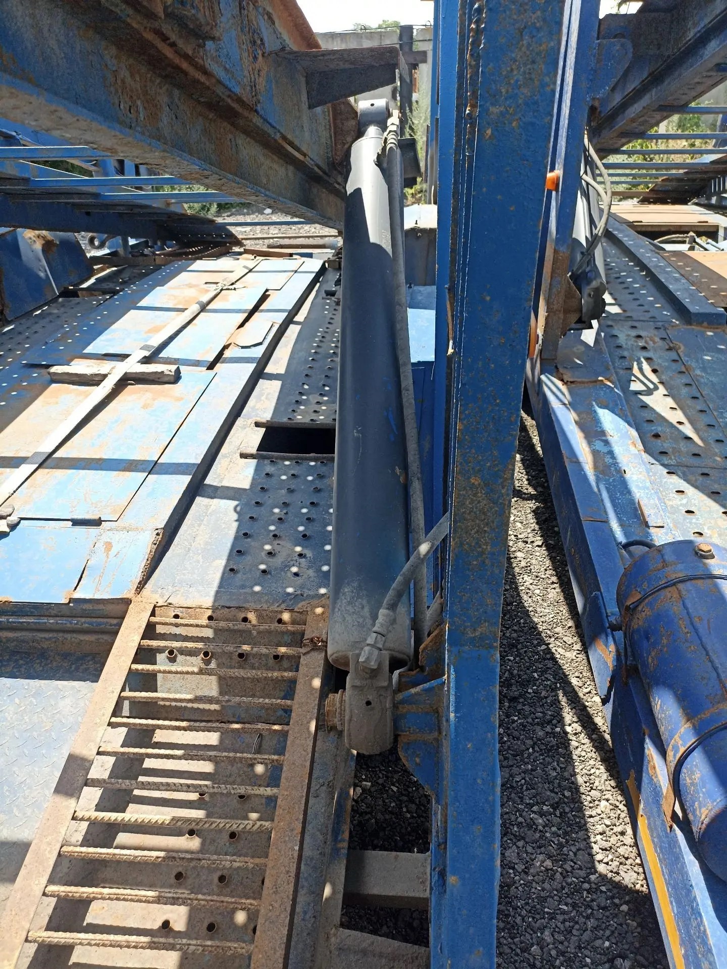 Полуприцеп для перевозки автомобилей (автовоз) гос. Номер АТ523963, VIN X899963E070AH9602