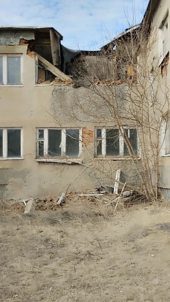 Под разбор, как строительный материал нежилое здание с кадастровым номером 22:06:010303:167, площадью 1463,6 кв. м