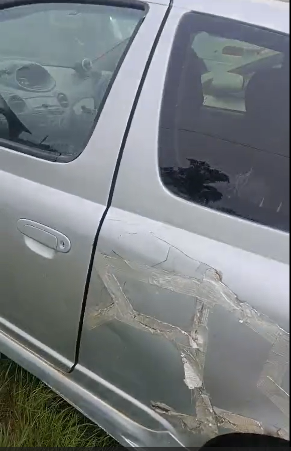 Автомобиль марки Toyota Vitz, г/н У302ТМ27, 2000 г.в, № кузова SCP100270780.серого цвета