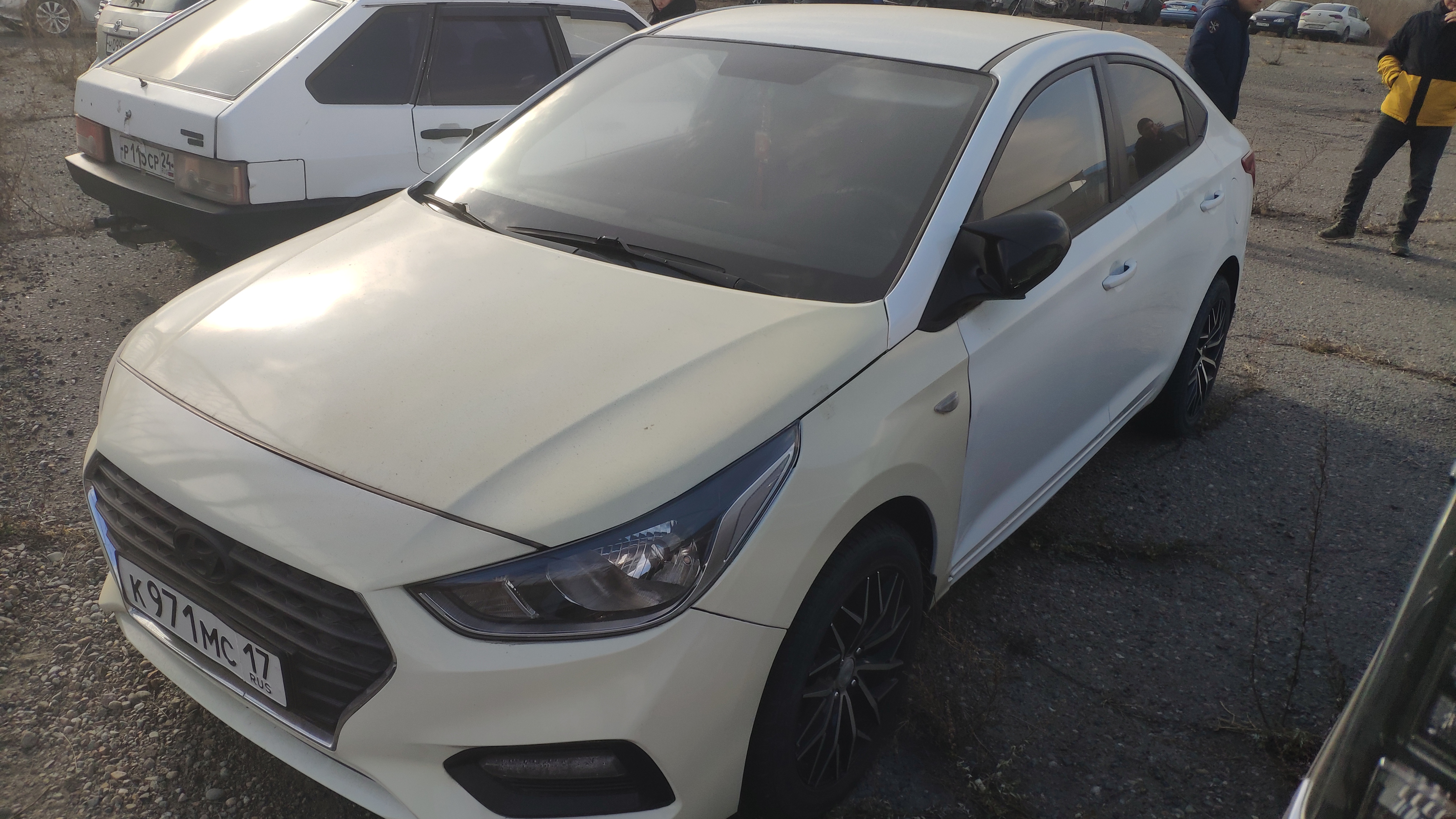 Транспортное средство марки «Hyundai Solaris», 2017 г.в., с государственным регистрационным номером К971МС17.