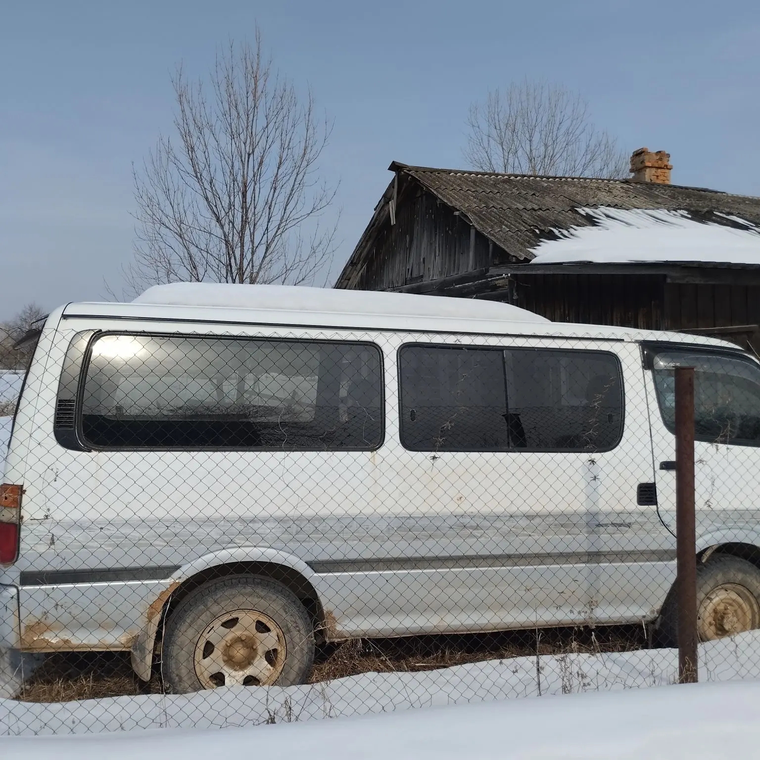автомобиль м/автобус TOYOTA HIACE