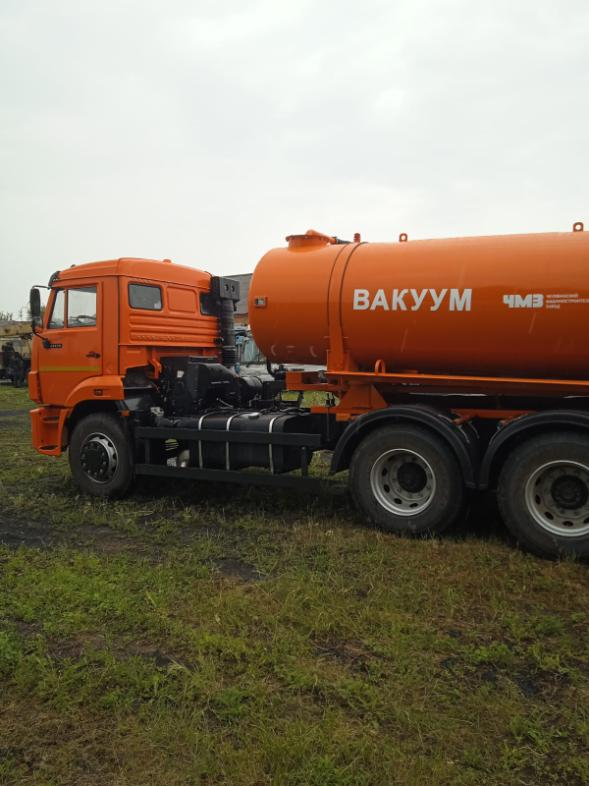Специализированная автоцистерна вакуумная ЧМЗ 7074А6-50 на базе шасси КАМАЗ-65115, ЭПТС 164301142036724 от 10.06.2026, номер шасси (рама) ХТС651155Т1552791, Категория транспортного средства категория С, идентификационный номер(VIN): X897074A6T5FP3168, № двигателя: 86178081, цвет оранжевый, год выпуска 2026, серия, номер, дата выдачи ПТС, кем выдан 164301142036724 от 10.06.2026г. ОБЩЕСТВО С ОГРАНИЧЕННОЙ ОТВЕТСТВЕННОСТЬЮ «ЧЕЛЯБИНСКИЙ МАШИНОСТРОИТЕЛЬНЫЙ ЗАВОД», экологический класс Евро5.