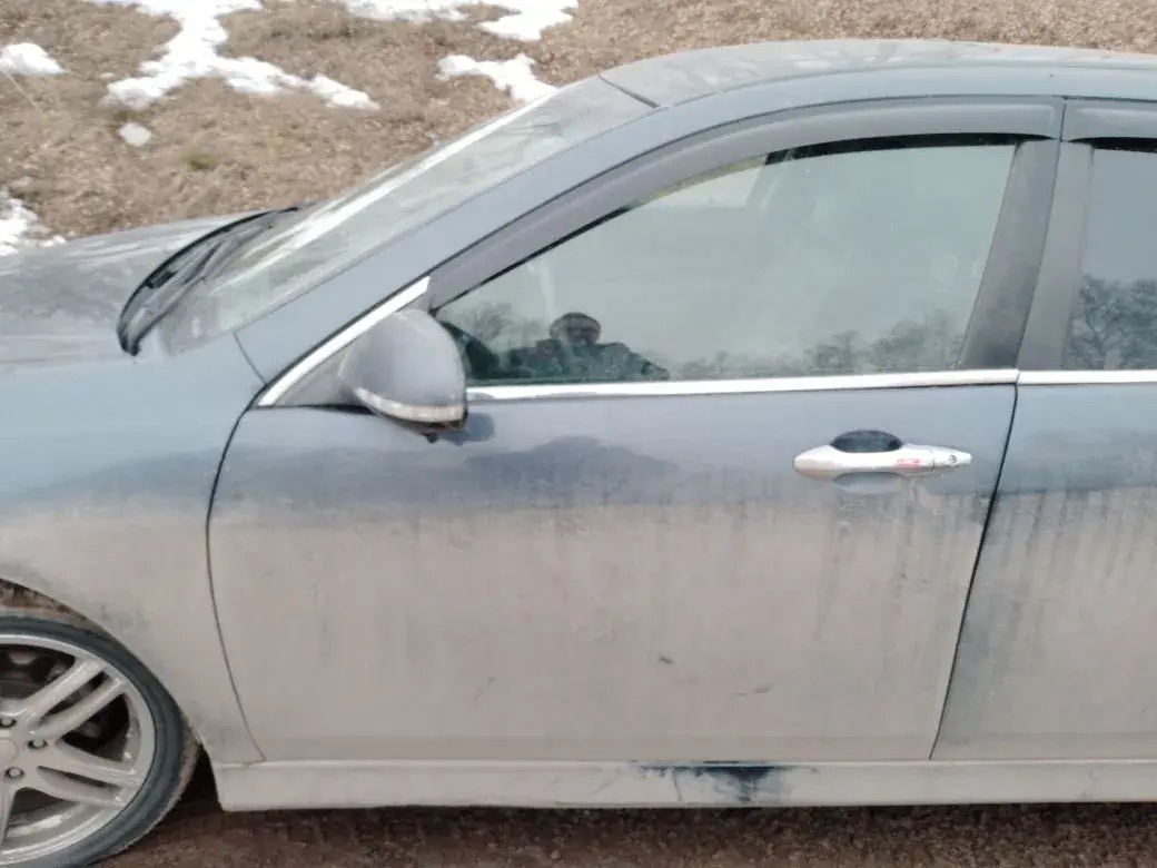 Легковой автомобиль Honda Accord, 2005 г.в., г/н Х980ТА124, VIN JHMCL96806C205577, № кузова JHMCL96806C205577, цвет темно-серый. Идентификационные номера не сверялись, рабочее состояние не проверялось, ключи и документы отсутствуют, автомобиль закрыт. Должник Семенов М.В. Обременения: Арест, запреты на рег. действия. Начальная цена продажи 513000,00 руб. Задаток 77000,00 руб. (пор. 2107)