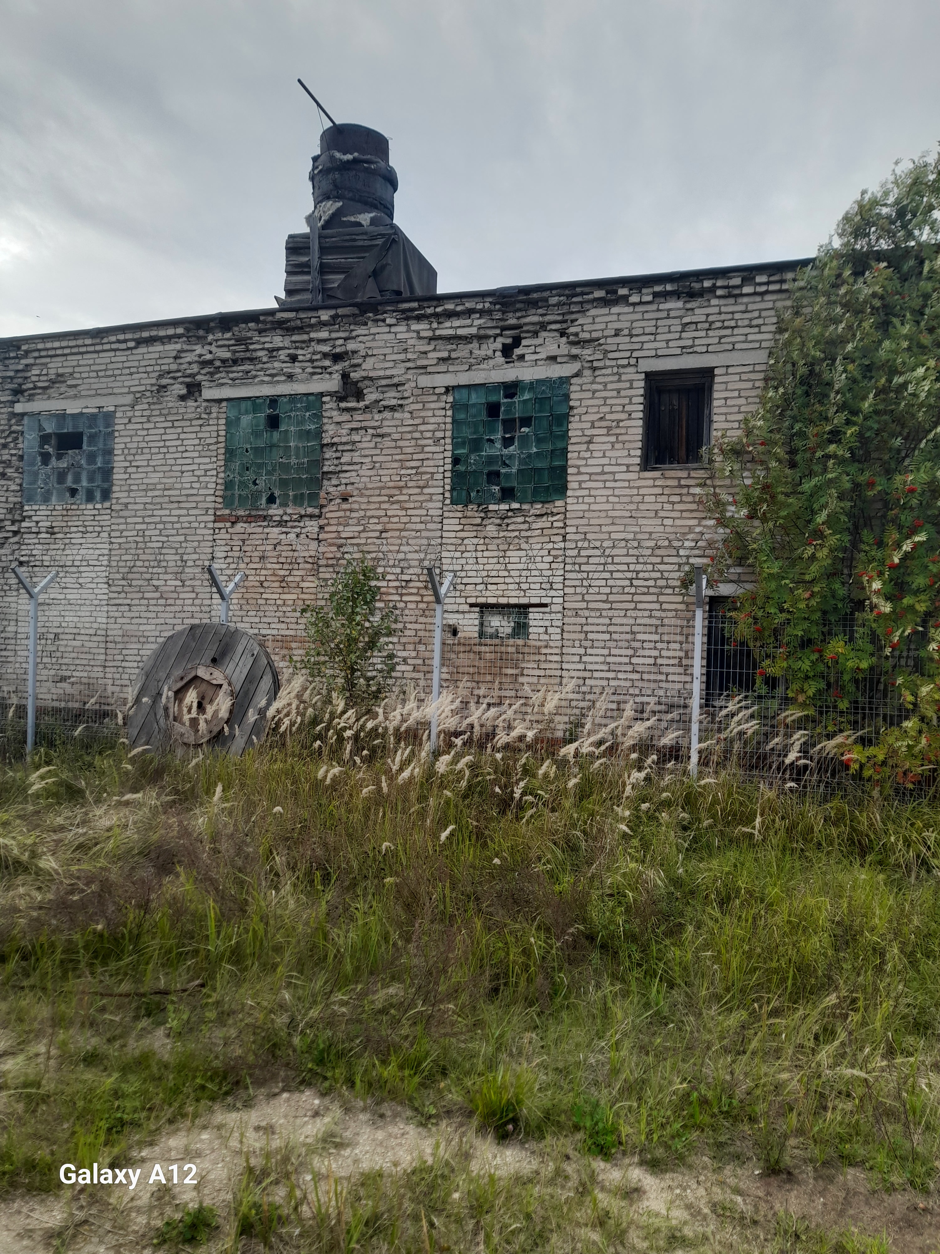 нежилое здание