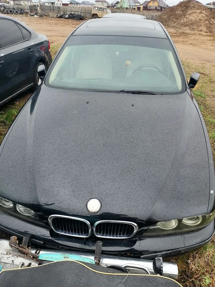 Автомобиль марки BMW 528 I, грз:Р104РА/11