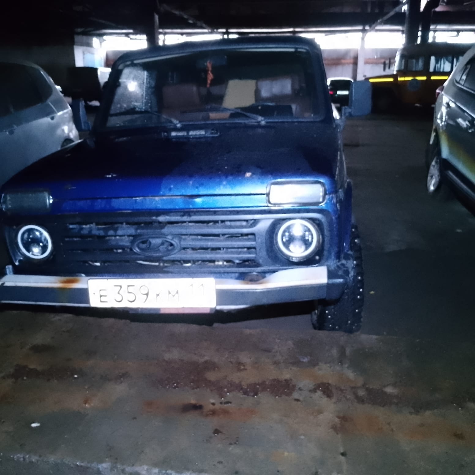 Лот № 40. Автомобиль "ВАЗ 21310", г.р.з. Е359КМ11, VIN: XTA21310060071936, 2006 г.в., в наличии СТС, ПТС, ключ (11-008353-1)