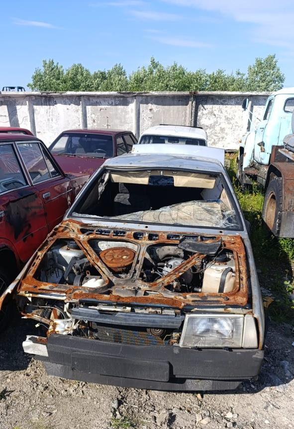 Автотранспортное средство Ваз 21099, серебристого цвета