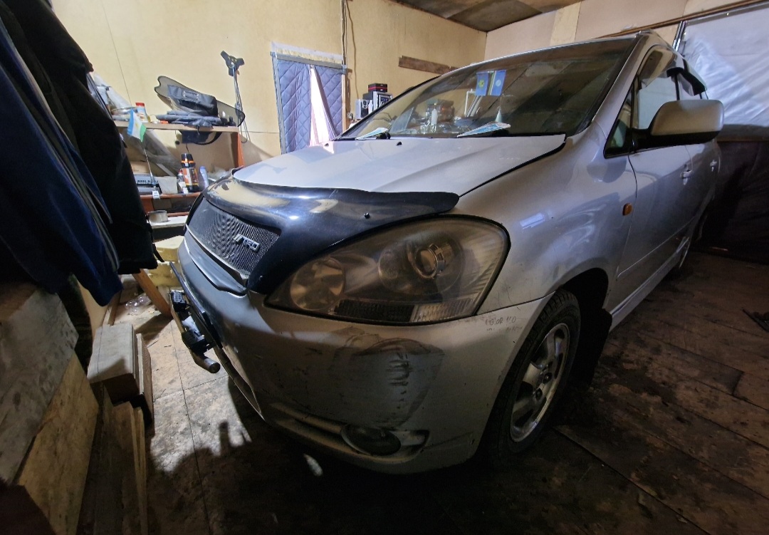 . Toyota IPSUM, легковой, 2001 г.в., № двигателя 2AZ0464810, цвет серый. Местонахождение: РС(Я), Нюрбинский район. Собственник Сабардахов М.В.