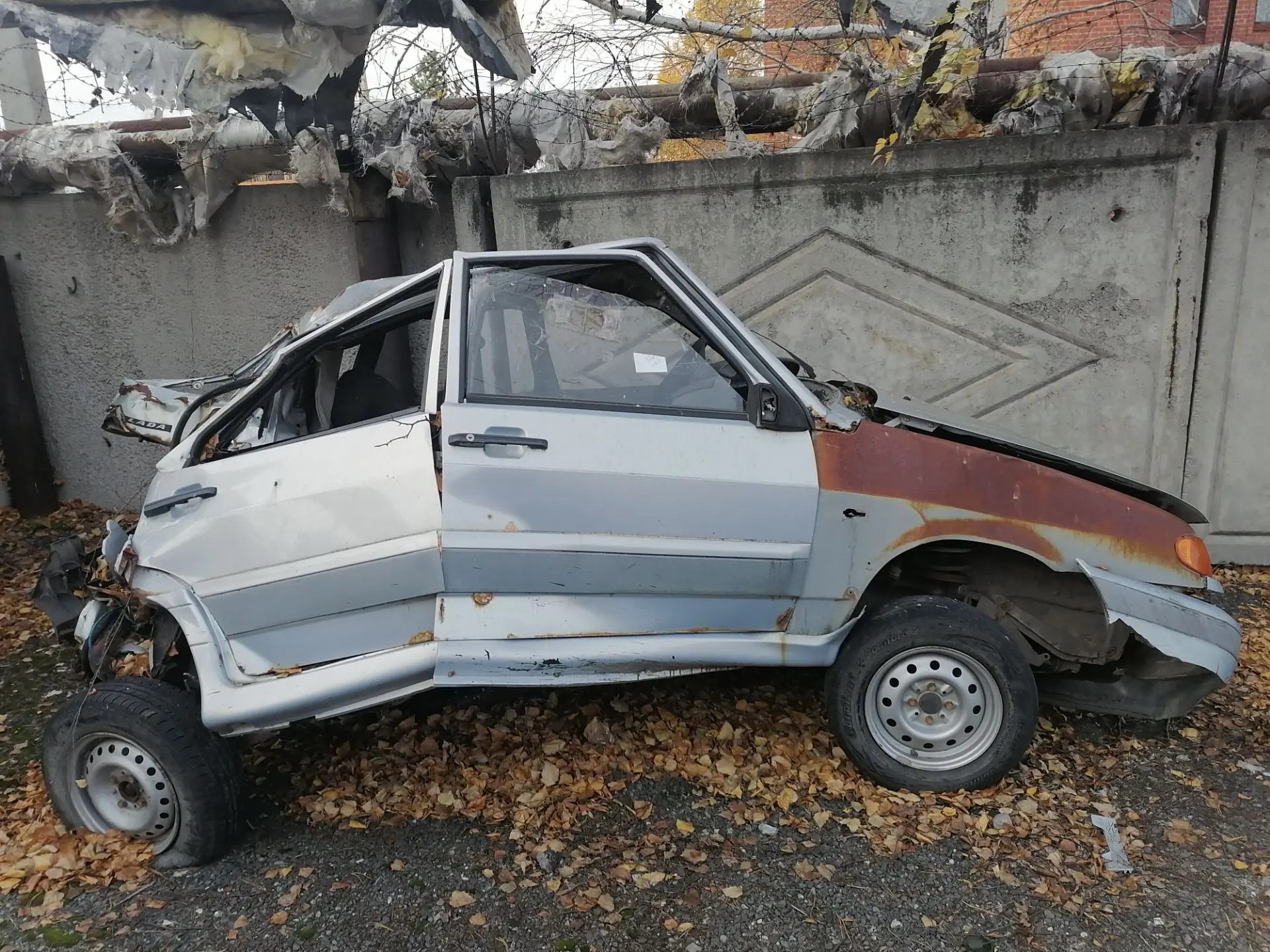 Имущество в качестве годных остатков : автомобиль марки "ВАЗ-21140", 2005 г. в., г/н С284РР196, VIN XTA21140053997559