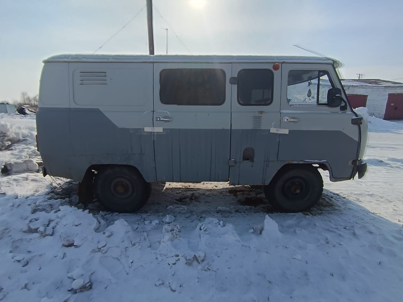 Грузовой фургон УАЗ 390902 6 МЕСТ, (VIN) ХТТ39090260452108, год выпуска 2005.