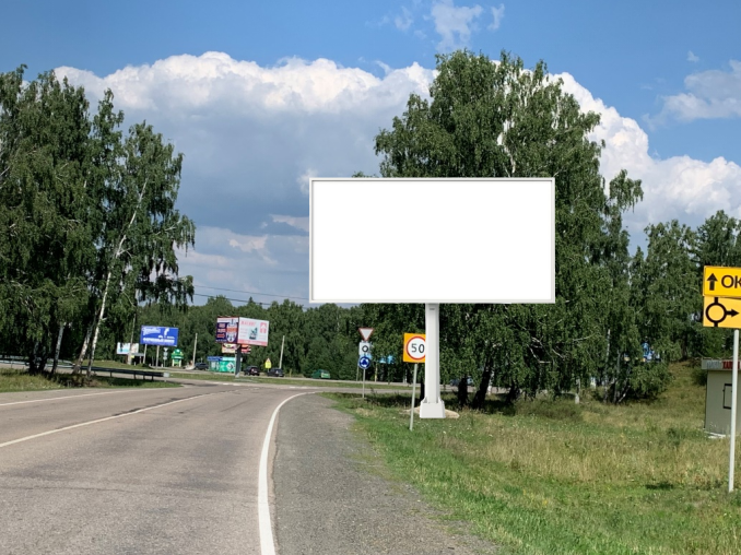 РФ, РБ, Абзелиловский район,   СП Ташбулатовский сельсовет, в 180 м до въезда в ТСН «Алтынай», по направлению движения в д. Зеленая Полян