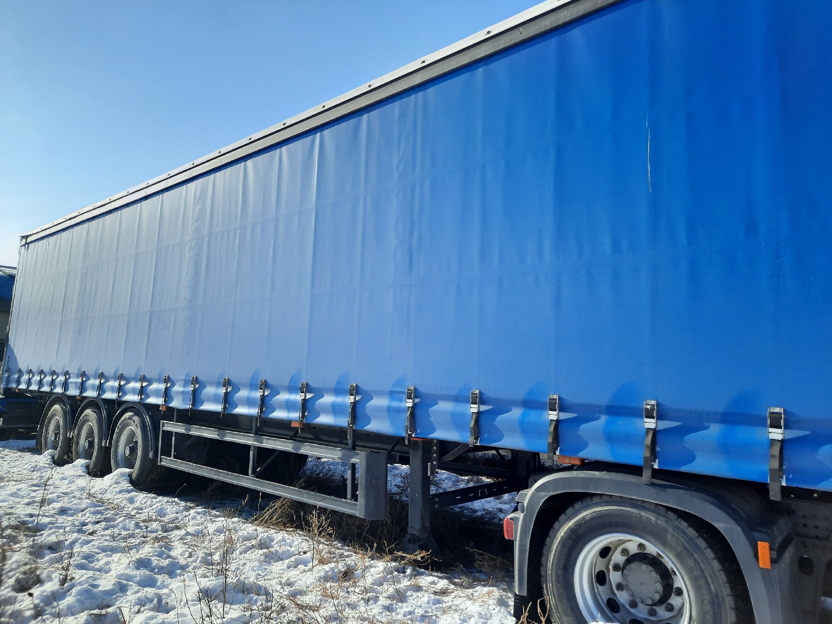 Полуприцеп VIN *LA9940L39R0WTY373*