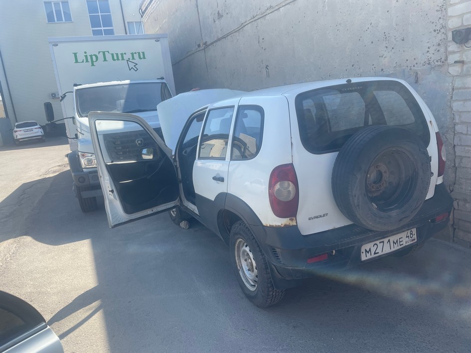 Транспортное средство марки CHEVROLET NIVA
