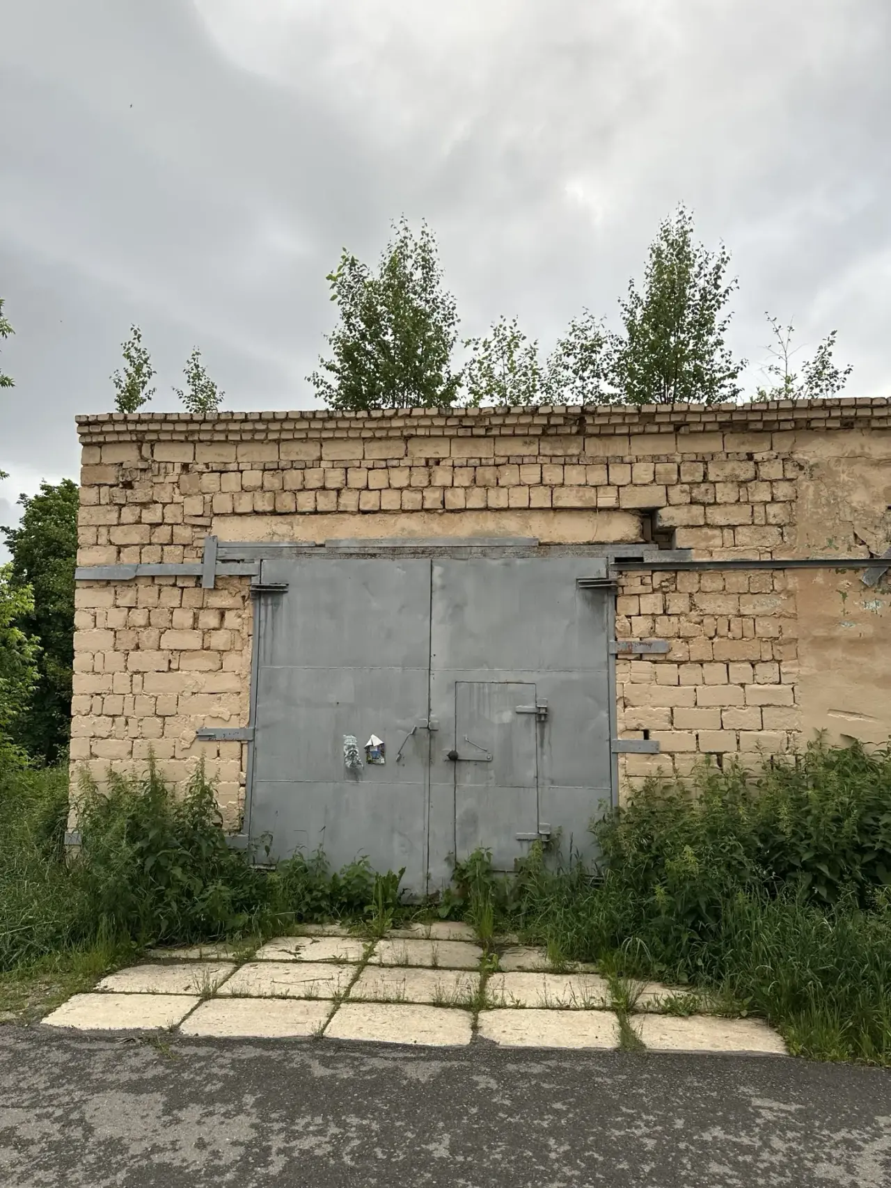 Аренда нежилого здания, расположенного по адресу: Россия, Челябинская область, г. Златоуст, пр. им. Ю. А. Гагарина, 5 линия, д.3В, площадью 133,7 кв. метра