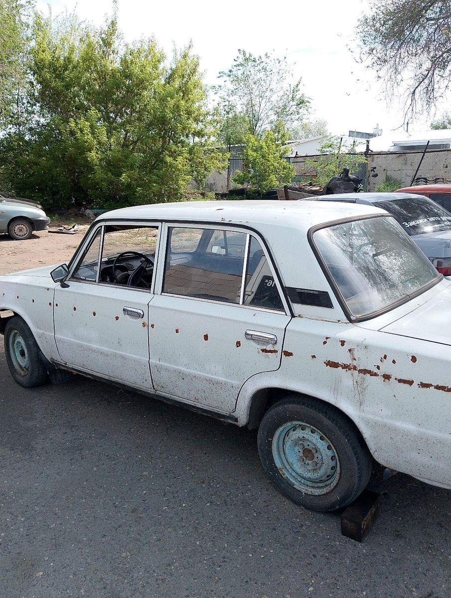 Автомобиль ВАЗ 21061, 1995 г/в, г/н Н 125 КМ 56, VIN XTA210610S3423859