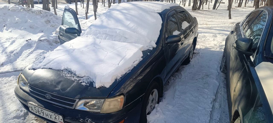 Автомобиль марки Toyota Corona, г/н A569HX27, 1990 г.в, № кузова ST1900065159, темно - зеленого цвета