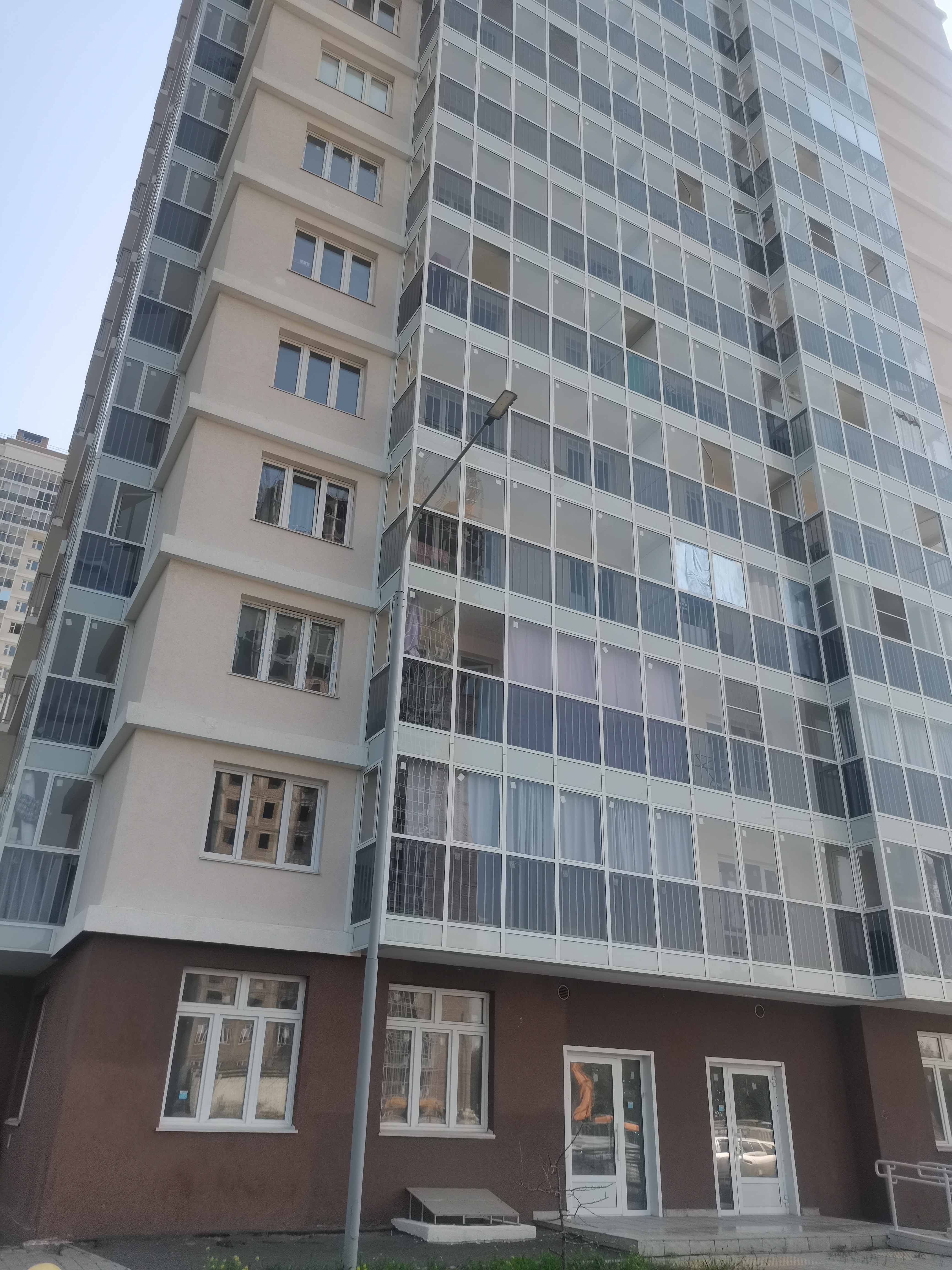 Нежилое помещение, площадью 120,8 кв.м, кадастровый №24:50:0500333:2436, расположенное по адресу: Красноярский край, г. Красноярск, ул. Шевченко, дом 1 «А», помещение 290. Начальная цена продажи 10 614 366 руб., в т.ч. НДС 1914066 руб. Задаток 1592170 руб.