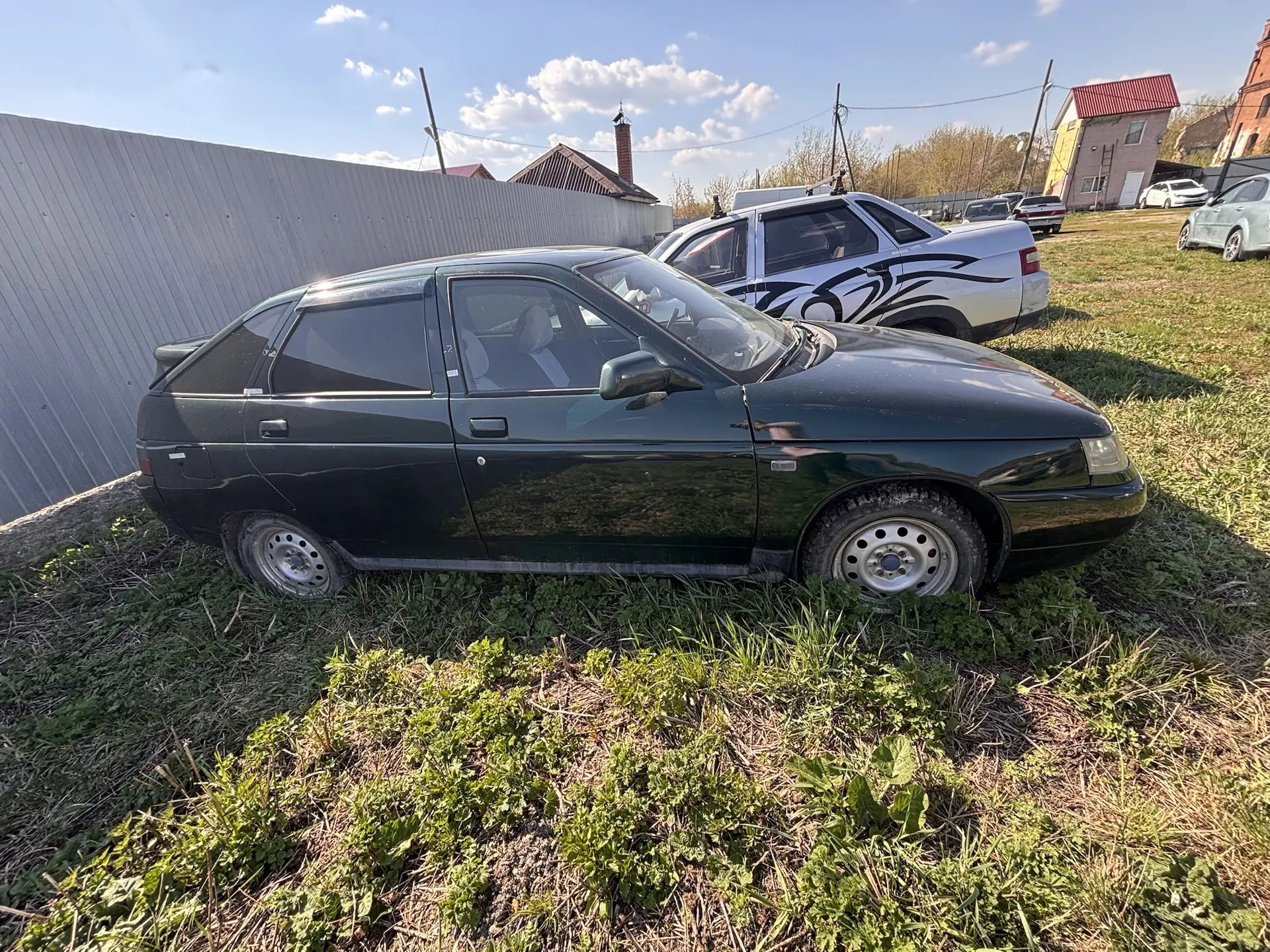 Автомобиль ВАЗ 21120 (темно-зеленый), 2004 г. в., без г/н, VIN XTA21120040202226