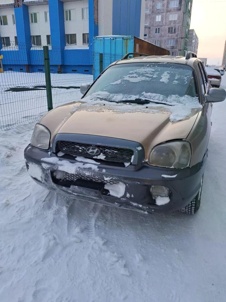 Автомобиль HYUNDAI SANTA FE, г/н Т011НС124, 2003 г.в., VIN KMHSD81VP3U559664, двигатель D4EA-3185813, цвет коричневый/серый, комплектность и состояние не проверялась данное имущество обращено в доход государства. Находится в г. Норильск (Документы отсутствуют, )