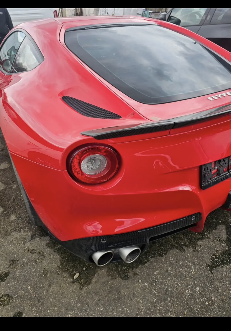 Автомобиль легковой купе Феррари F12, 2015 год. VIN (ZFF74UHB000211038), гос.номер Е001МК 174. Документы отсутствуют.