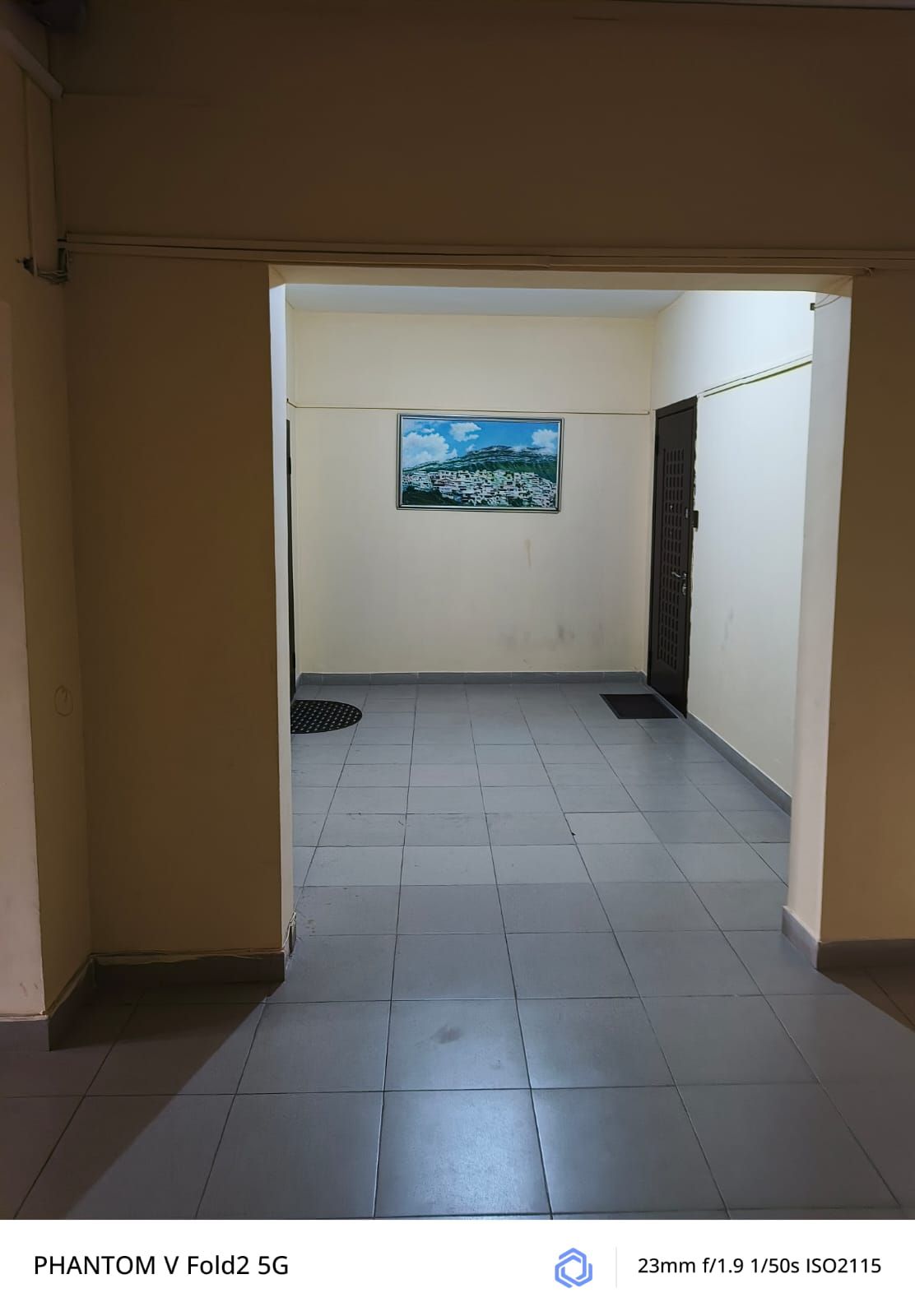 Квартира, площадь 190,3 кв. м., кадастровый номер: 05:40:000053:5068, этаж 15, местоположение: Республика Дагестан, ул. Котрова, д. 46, кв. 63 (должник Гамзатова Х. З.)
