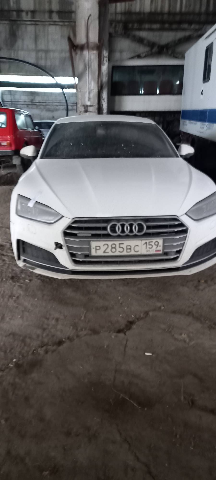 Легковой автомобиль AUDI A5