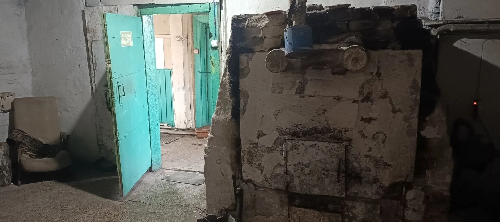 Нежилое помещение, общей площадью 110,1 кв.м., находящееся в отдельно стоящем нежилом здании, расположенное по адресу: Республика Хакасия, Усть-Абаканский район, с. Усть-Бюр, ул. Ленина, 105А