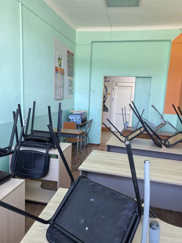 На право заключения договора аренды муниципального имущества: Нежилое помещение общей площадью 16,2 кв.м., номер на поэтажном плане 7, расположенное на 1 этаже здания муниципального автономного общеобразовательного учреждения «СОШ № 8» НГО