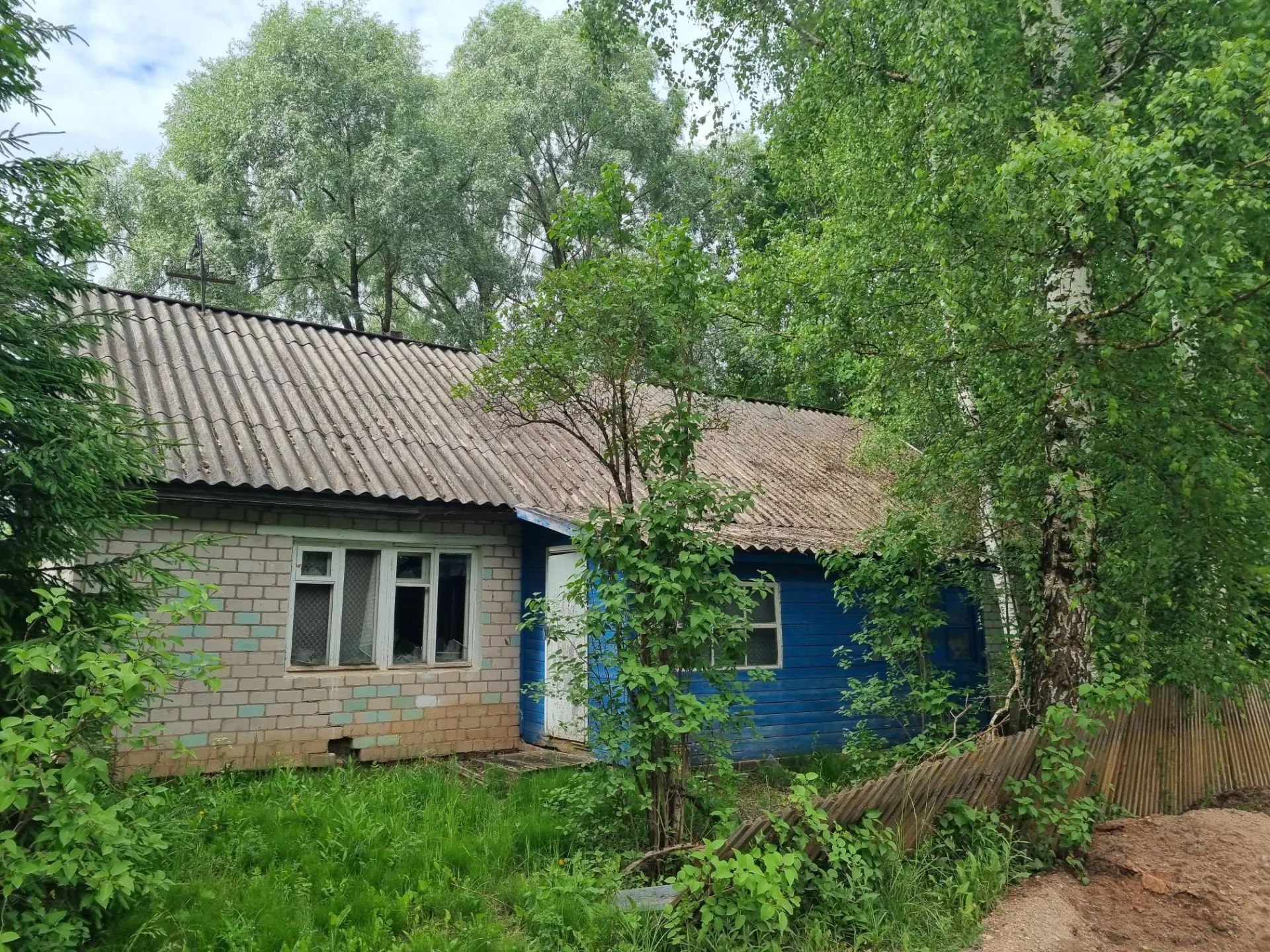 ЛОТ №5 здание с кадастровым номером 53:21:0070101:94