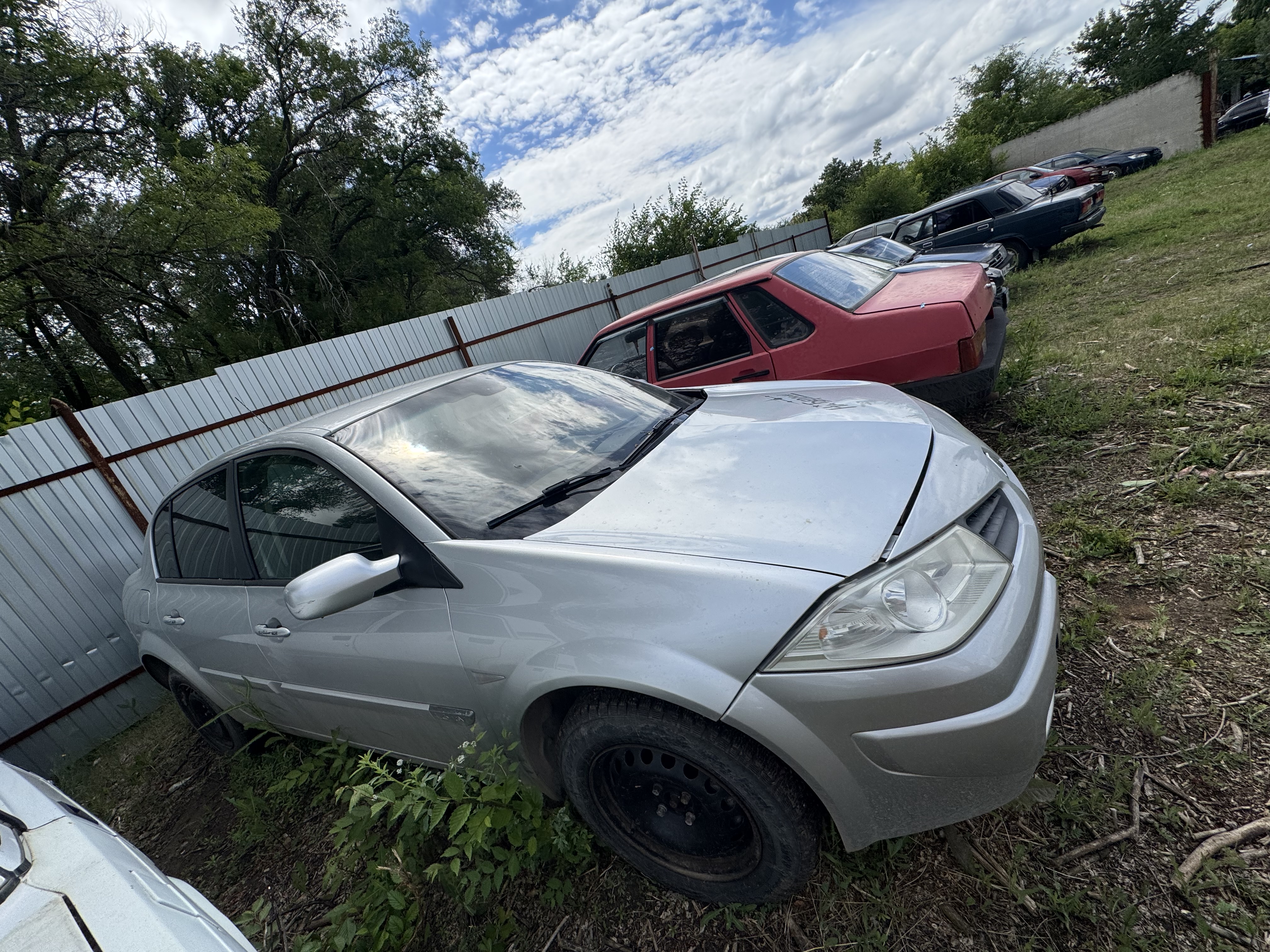 Лот № 30 - Автомобиль Renault Megane, 2006 г.в., (64-011070)