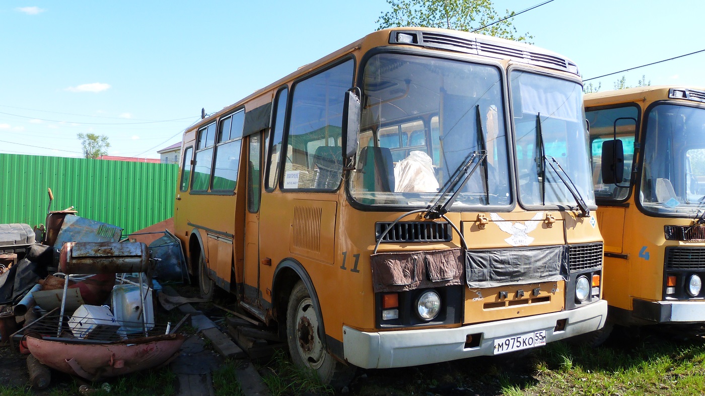 Транспортное средство: марка, модель ТС: ПАЗ 320530; тип ТС: автобус, идентификационный номер (VIN): Х1M32053040009871; шасси (рама) №: отсутствует; кузов (кабина, прицеп) №: Х1M32053040009871, цвет кузова: желтый; паспорт транспортного средства: 52 КУ 695582 от 10.12.2004; регистрационный номер: М 975 КО 55