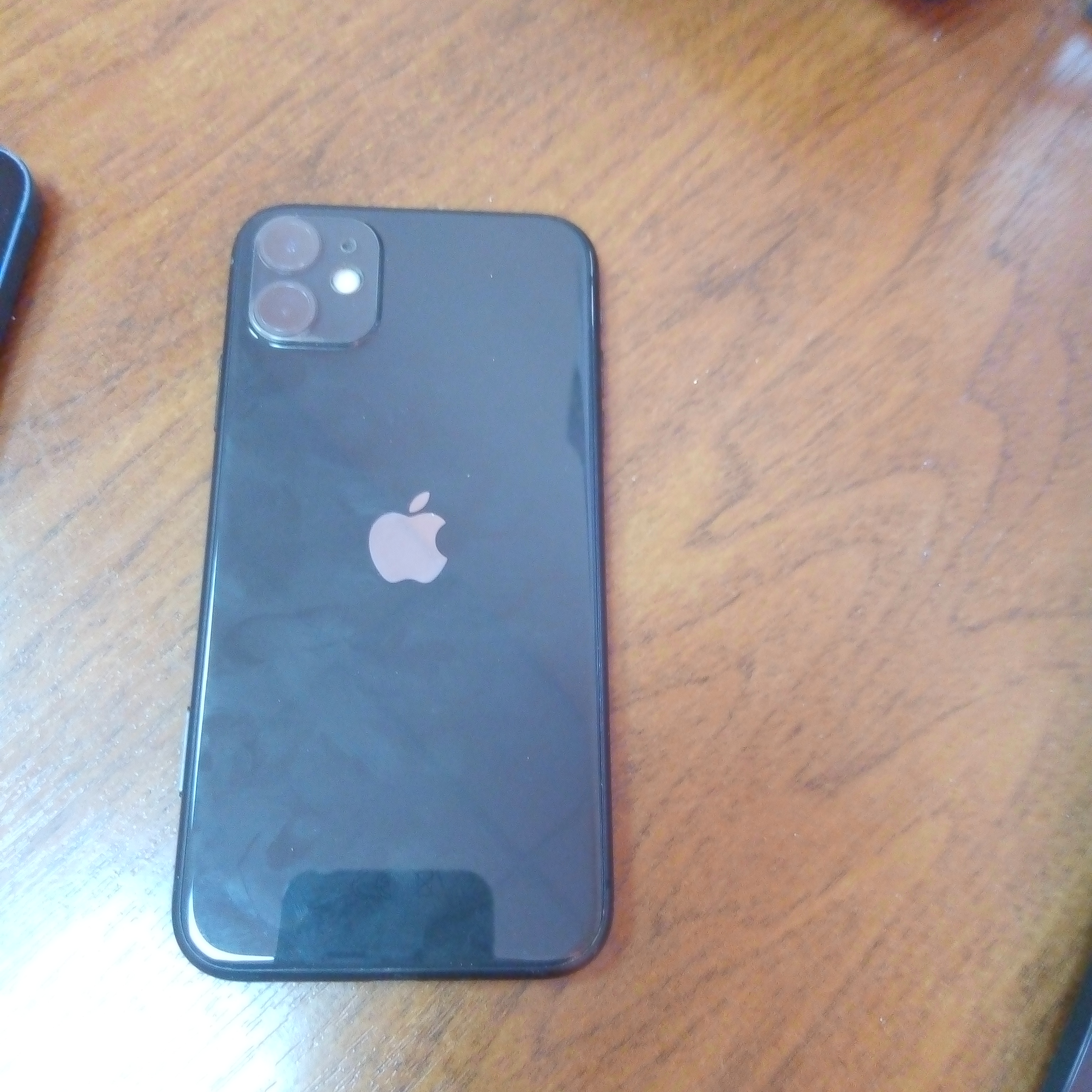 Единый лот. Годные остатки. Сотовые телефоны. Сотовый телефон «iPhone 13» в корпусе синего цвета (58-001743-3) ; Сотовый телефон iPhone 11 (58-001597-1). Всего 2 шт. Более подробная информация о лоте указана в извещении (документы извещения/вкладка иное)
