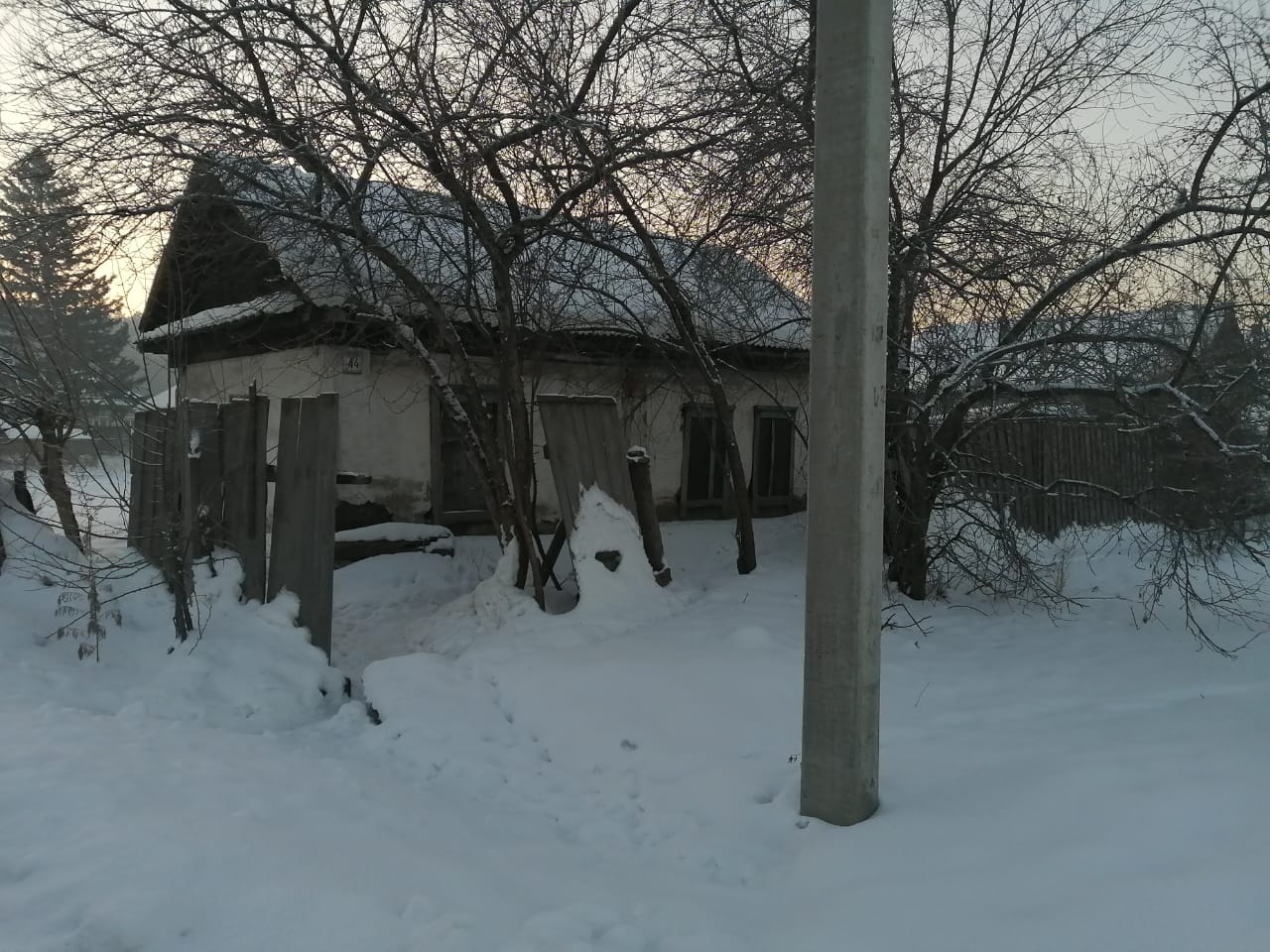 нежилое здание