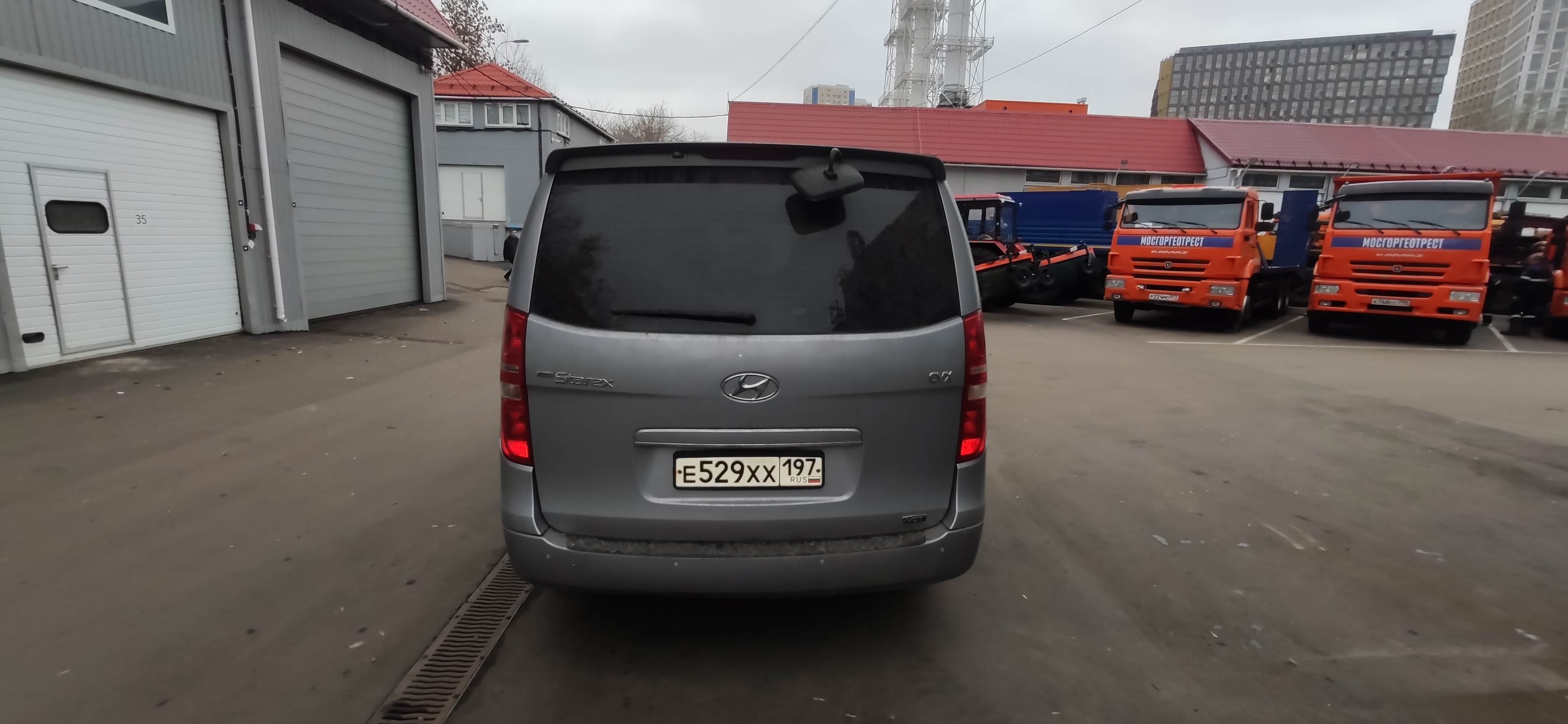 Продажа транспортного средства Автобусы HYUNDAI GRAND STAREX, идентификационный номер (VIN) – KMJWA37KBCU501219