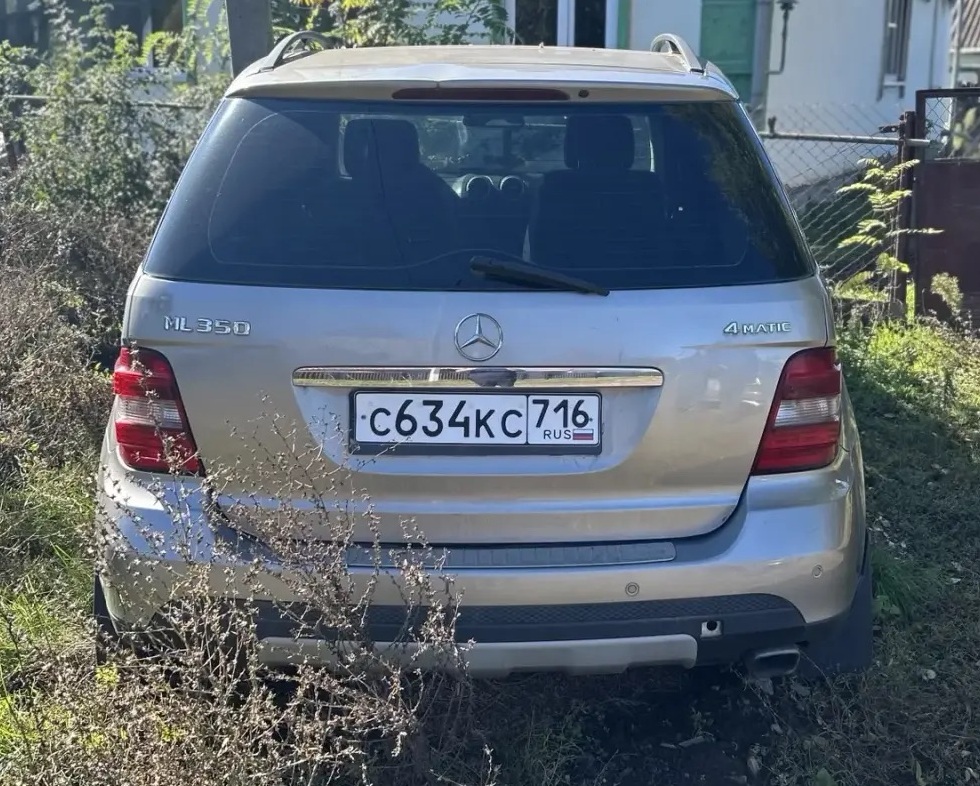 Д-к Сербин А.Э. А/м Мерседес-Бенц, ML 350, г/в 2007, г/н С634КС716, VIN WDC1641861A2778446. Обременение: арест, н/ц 800 065,00 руб., з-к 160 013,00 руб., ш/а 8 000,00 руб.