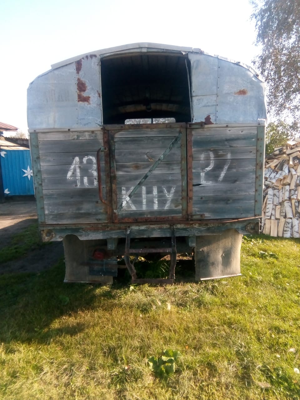 ГАЗ 5205, 1985 года выпуска, идентификационный номер (VIN) отсутствует, модель, номер двигателя н/у-б/н, кузов бортовой, цвет синий