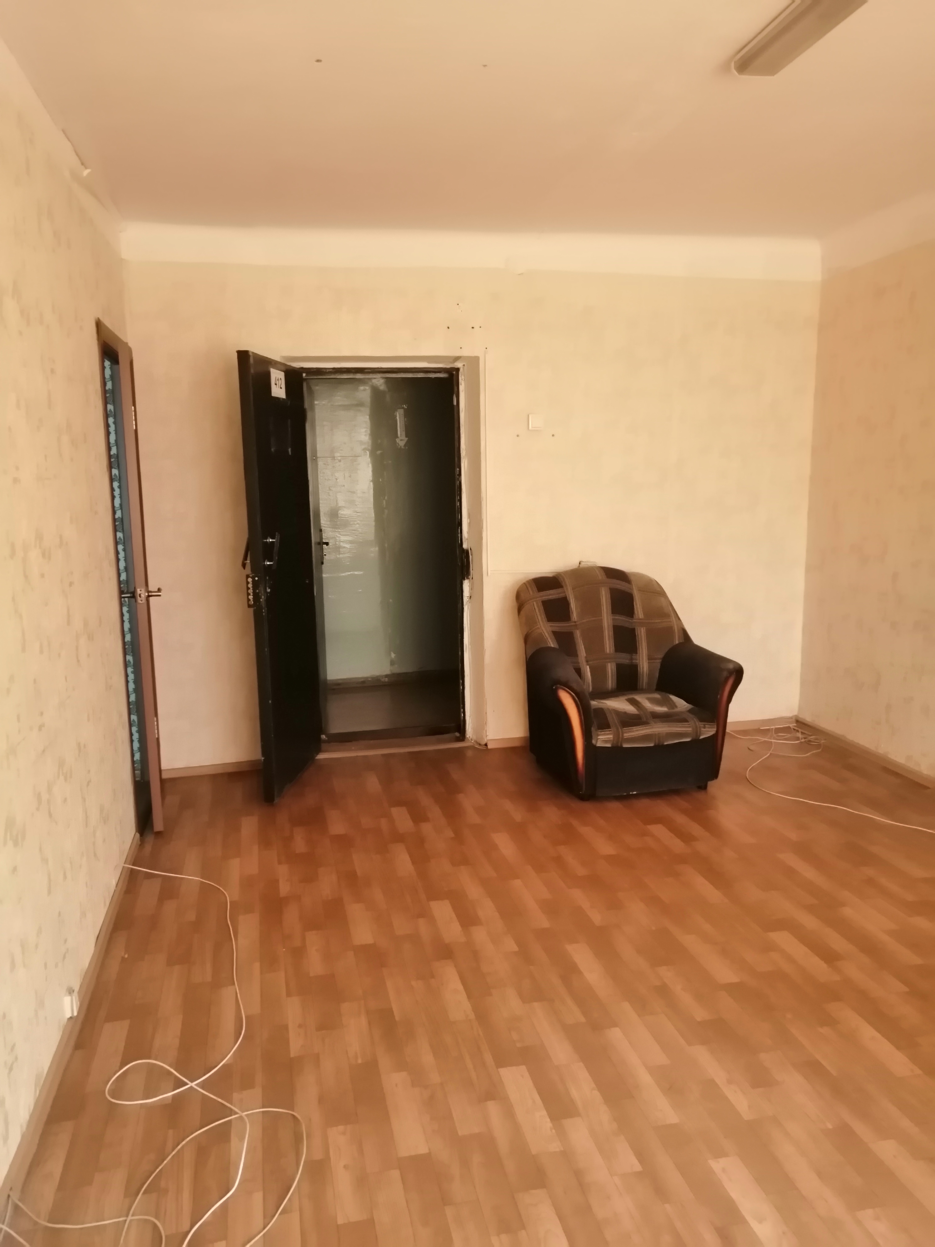 Право на заключение договора аренды части нежилого помещения 40П, (номера на поэтажном плане: 2,3), кадастровый номер 55:36:000000:159790, общей площадью 30,2 кв.м., расположенного на 4 этаже здания по адресу: г. Омск, пр. К. Маркса, д.34А.